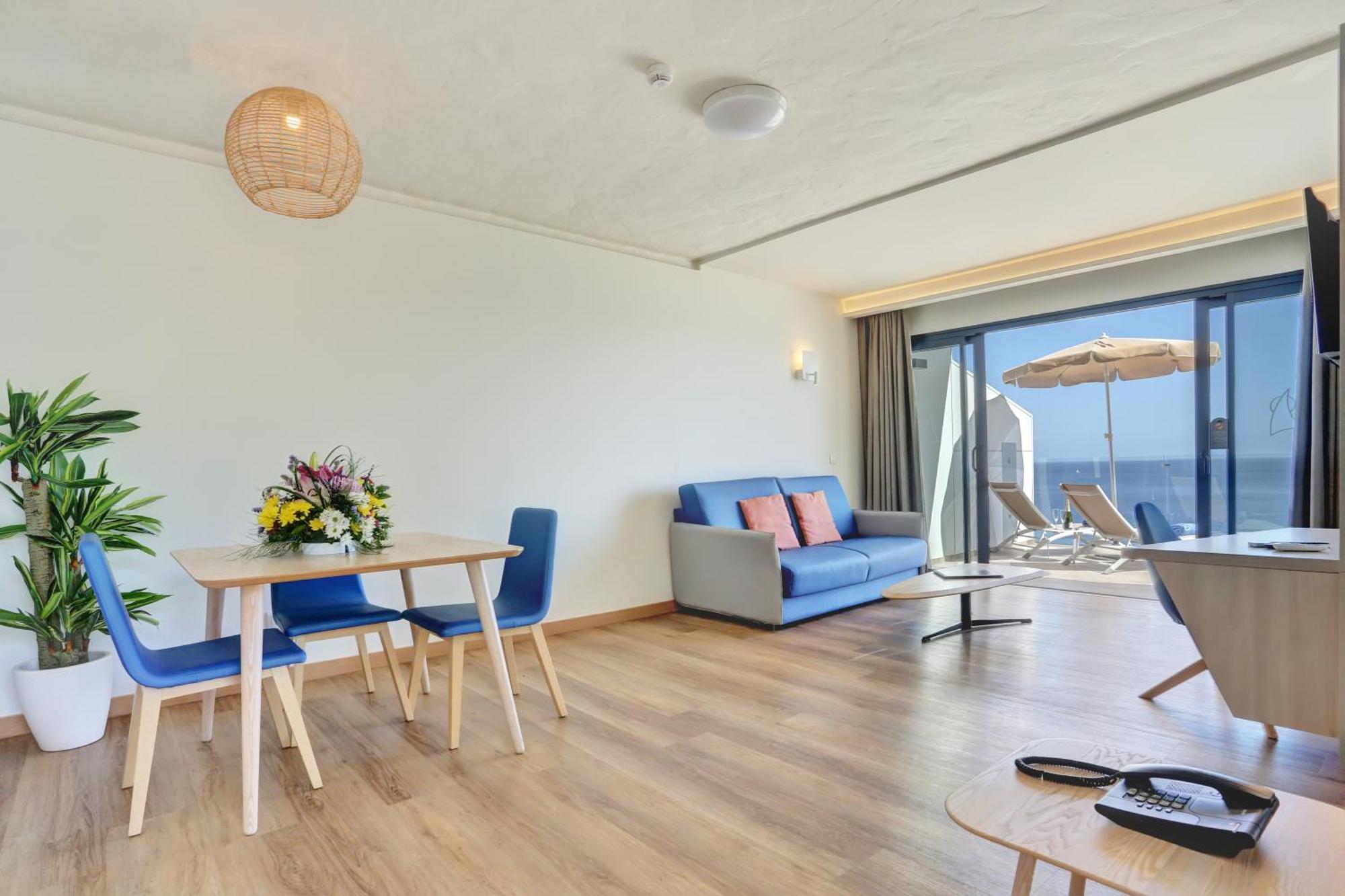 Garden & Sea Boutique By Livvo *