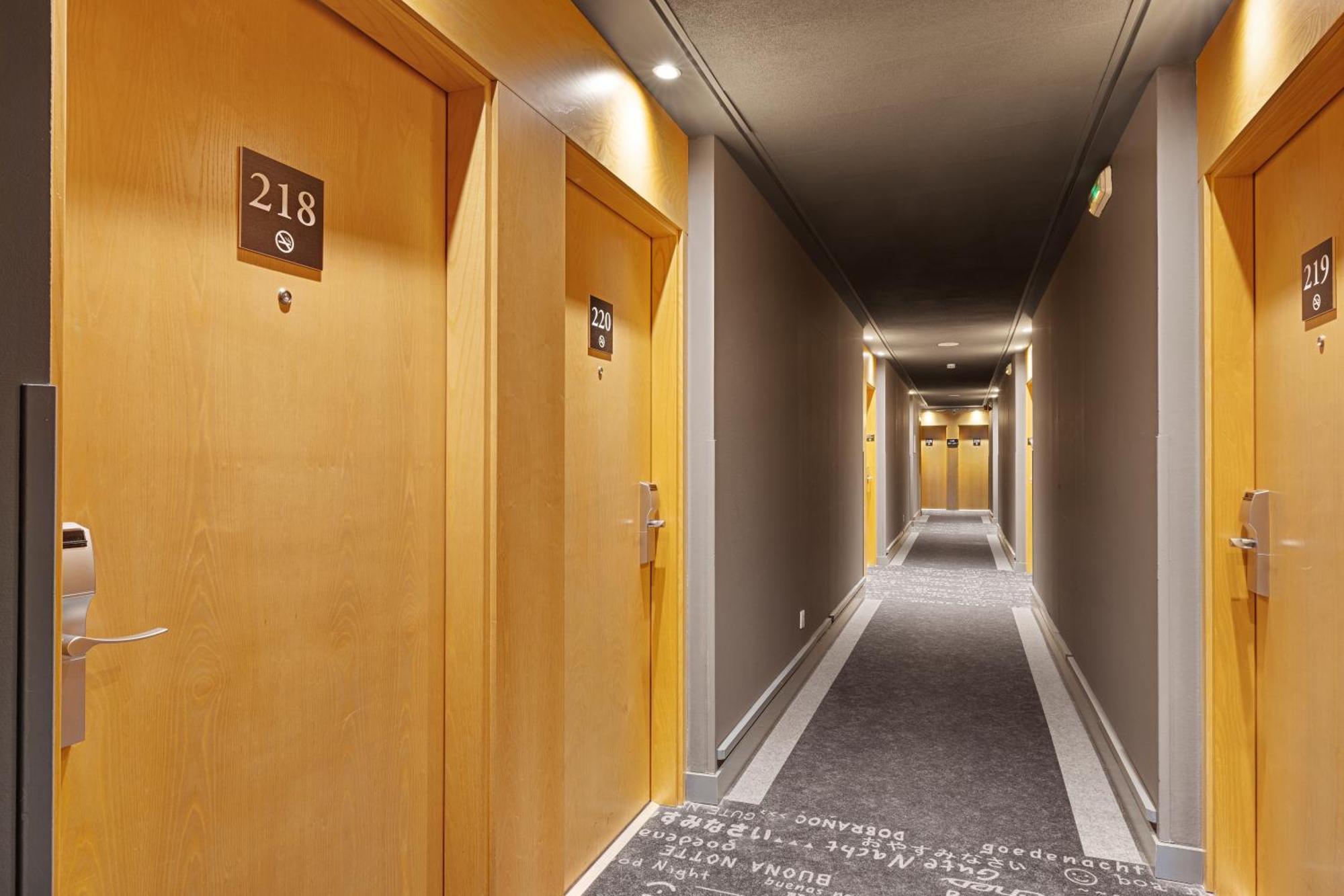 Hotel Girona 3 3*