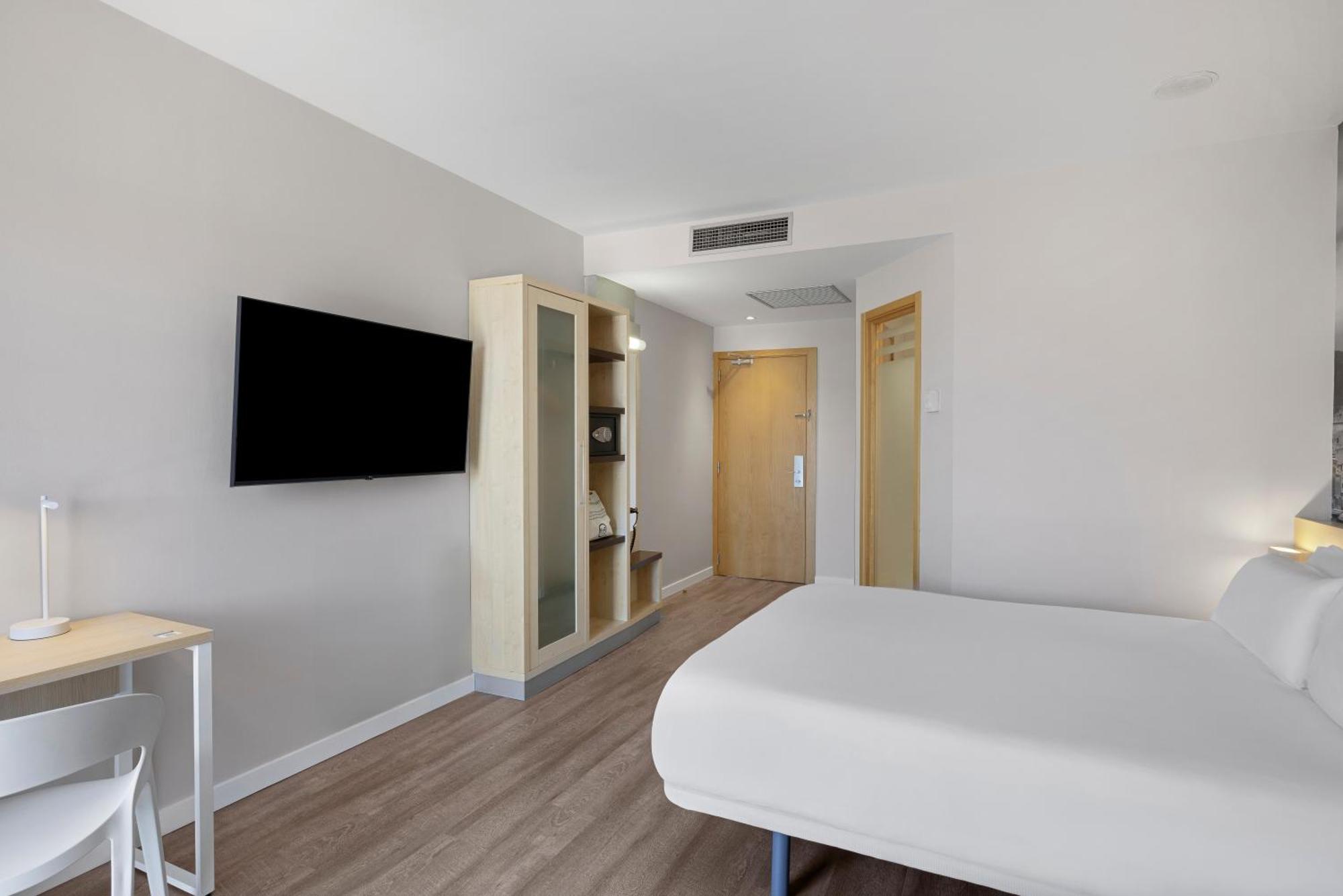 Girona 3 Hotel 3*