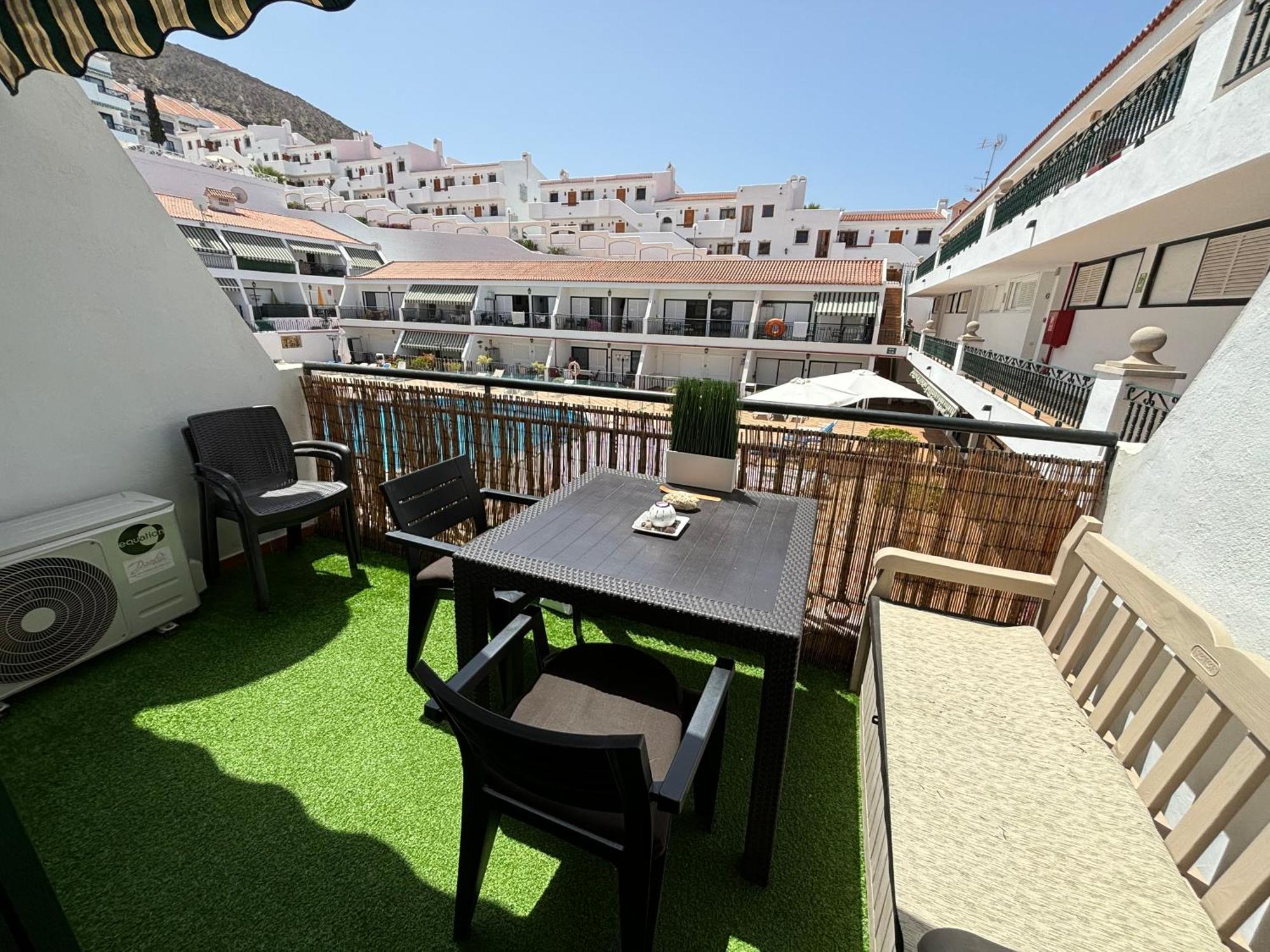 Cristianos, Quiet Zone, Chipeque Apartamento