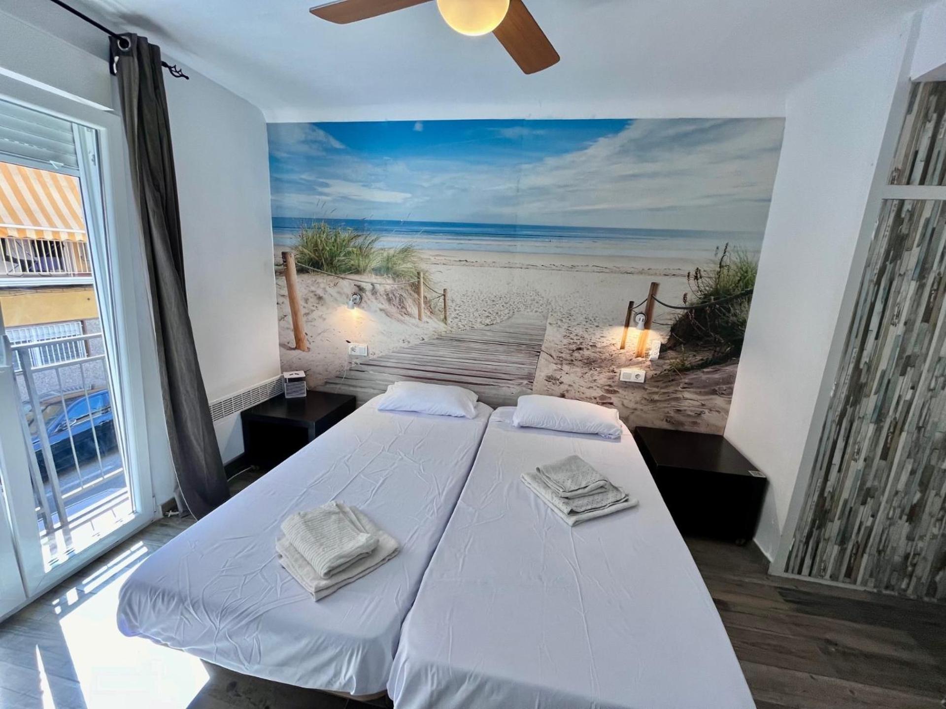 Bed and breakfast Stylish En Piso Compartido- Elche- Center Elche
