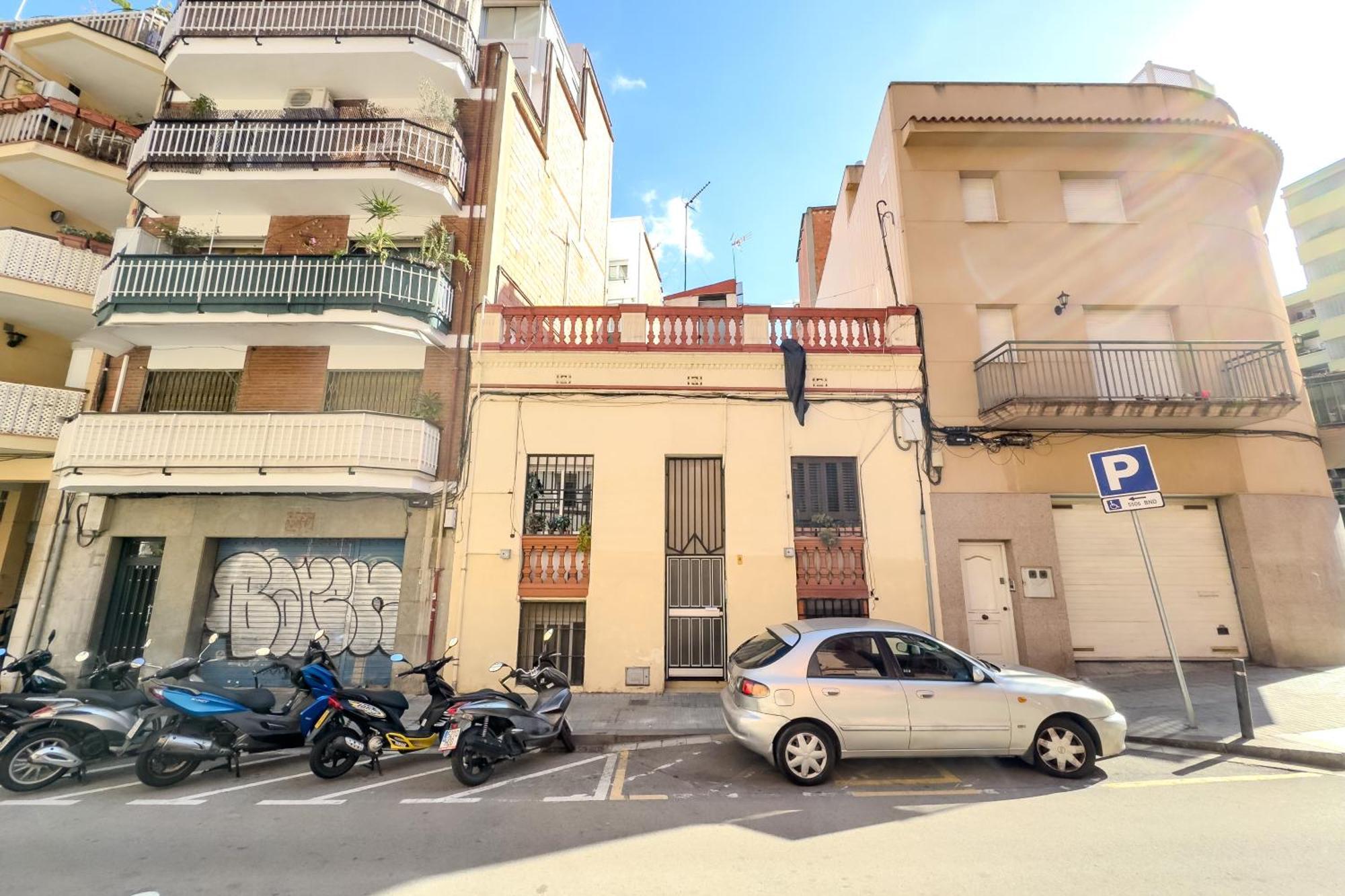 Cozy Place Next To Park Güell *