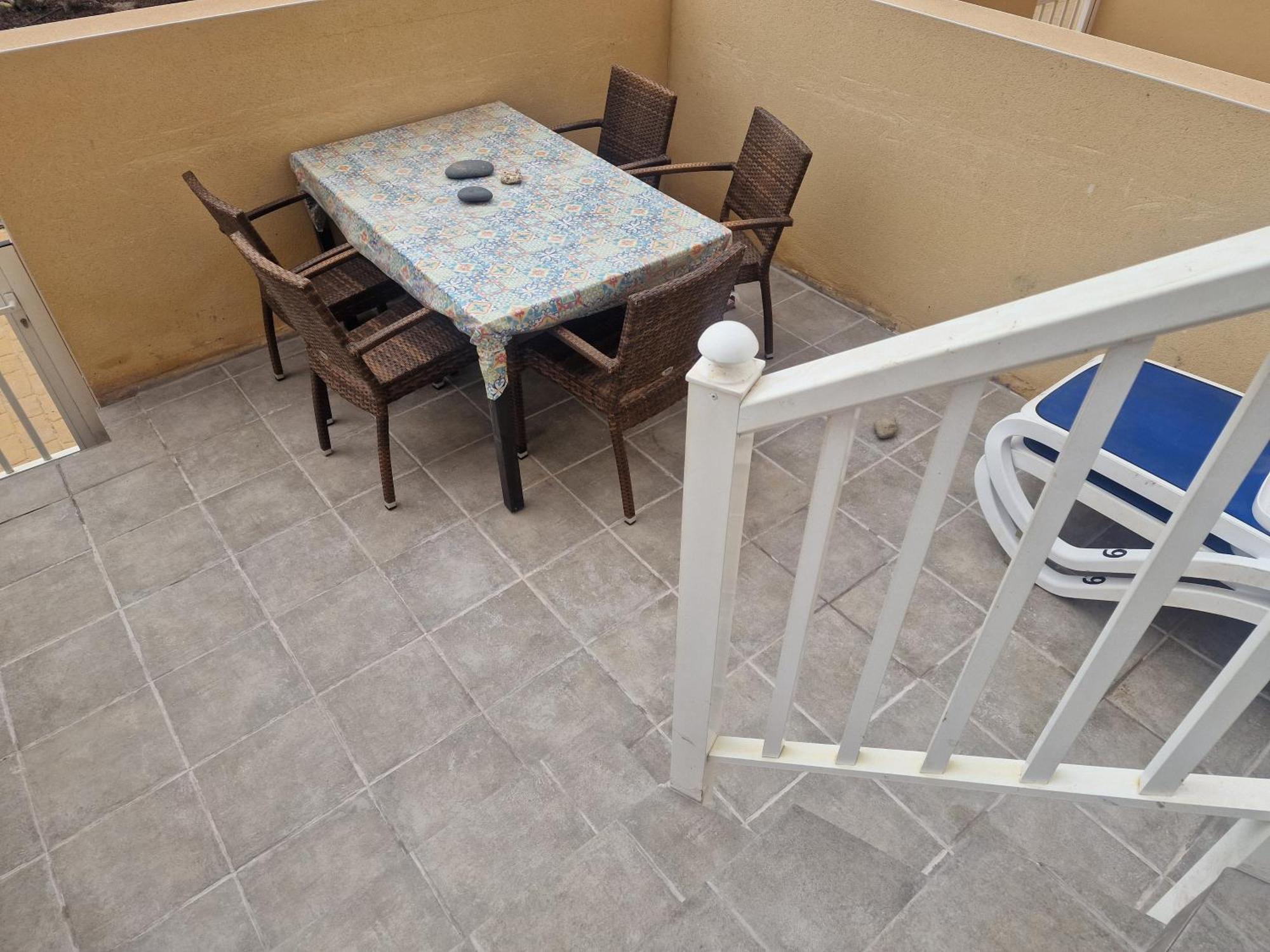 Modern 3 Bedroom House With Large Pool And Fast Internet, 100ft From The Sea - Sleeps 6 Сasa de vacaciones *