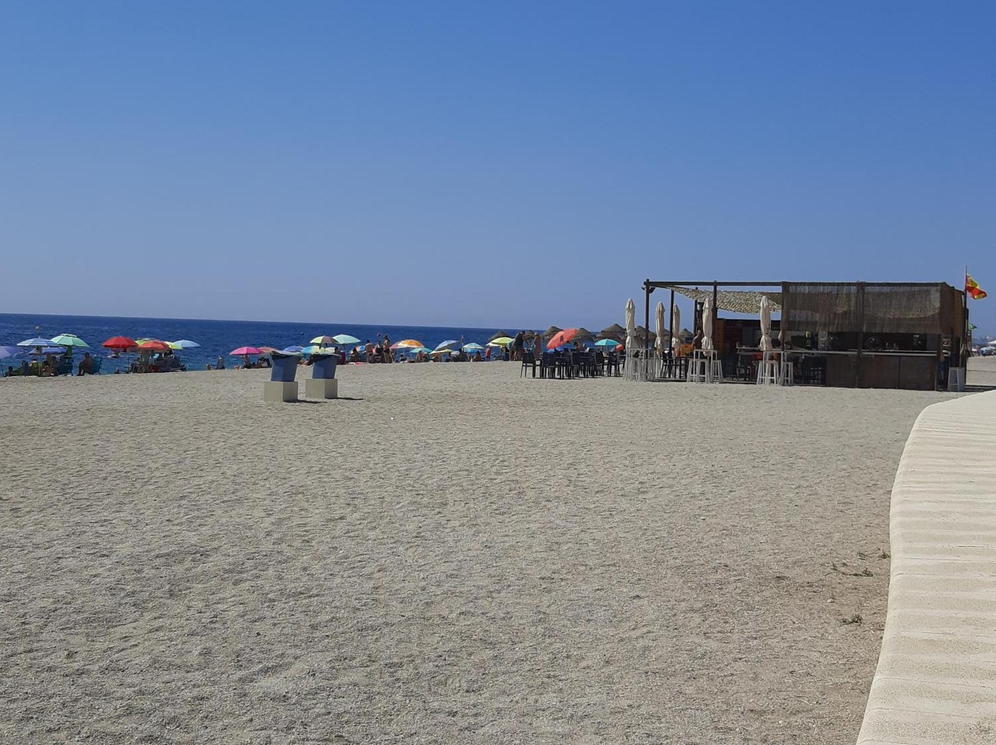 Avilena Tropical En Aguadulce * Almeria
