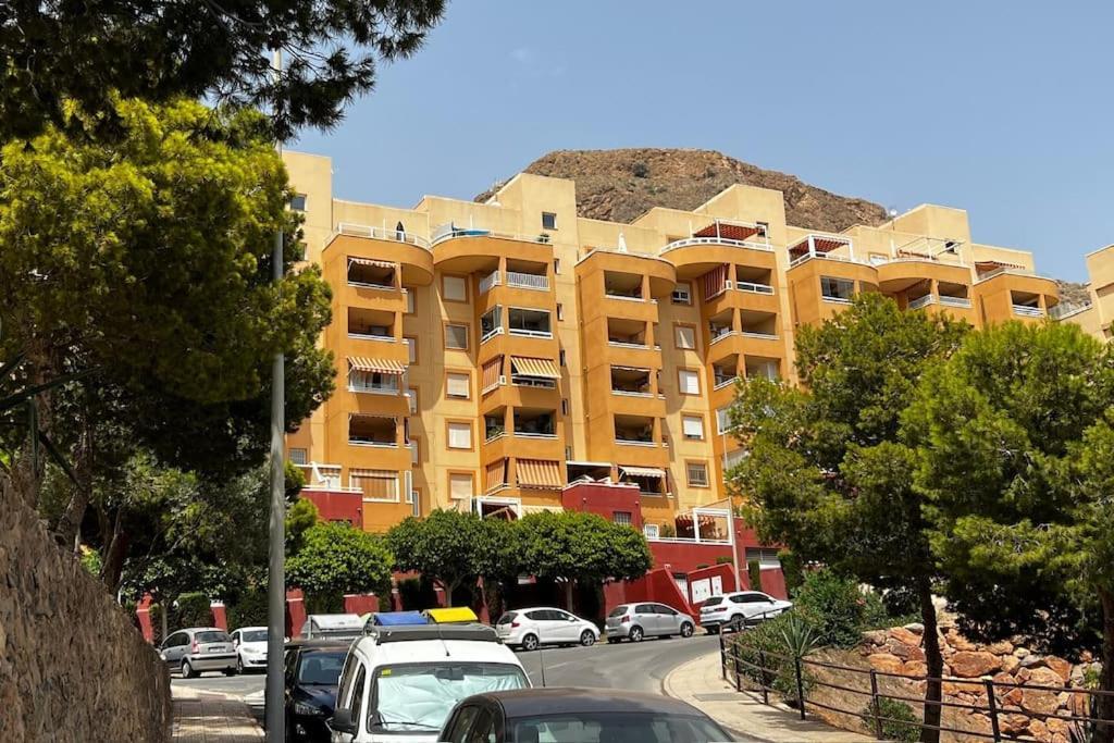 Ks Maral - Kaleria Apartamento *