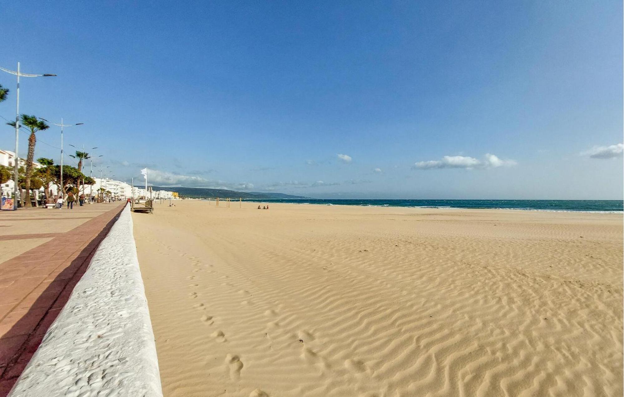 Lovely In Chiclana De La Fronter With Wifi *