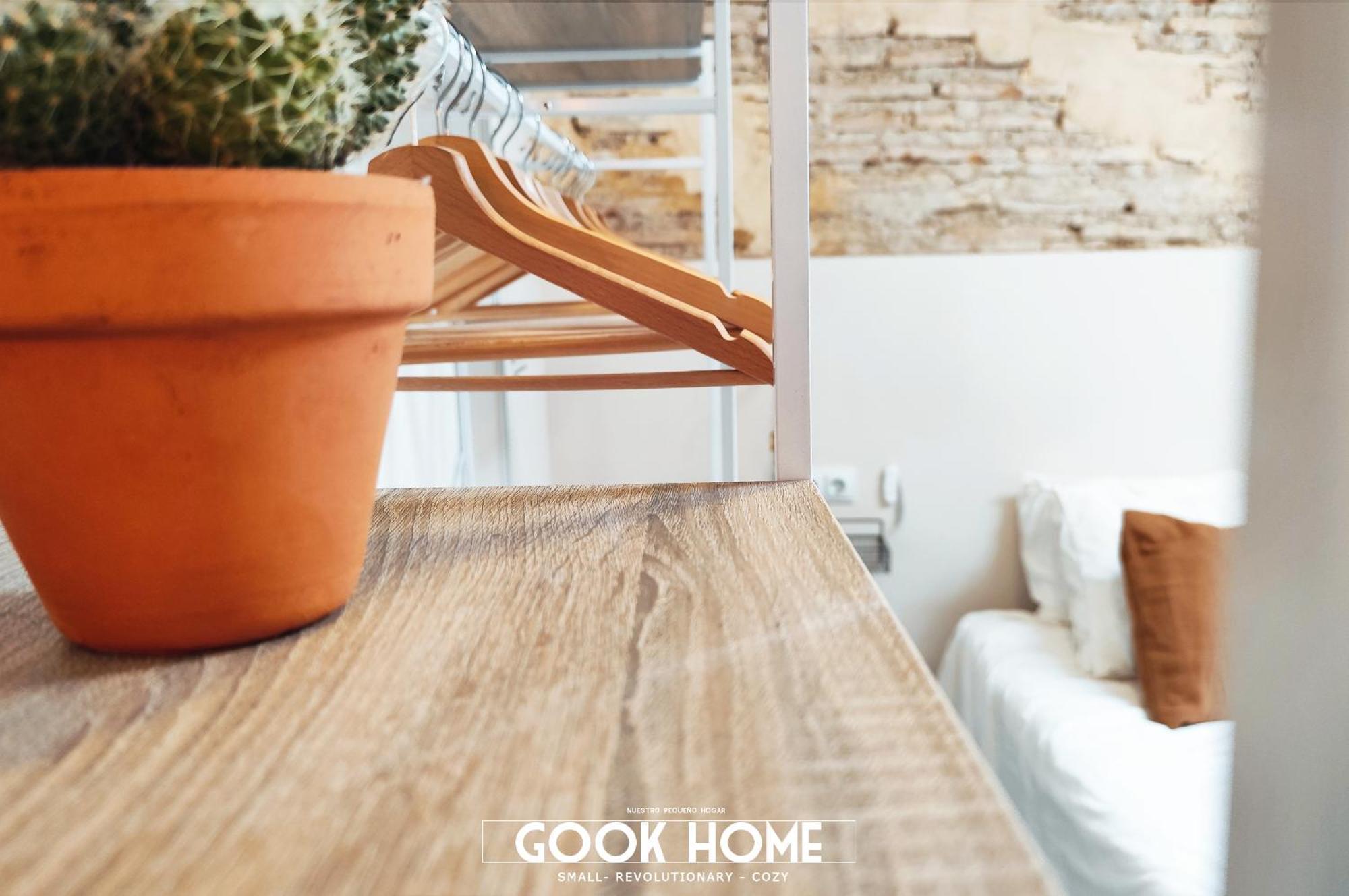 Gook Center Apartment