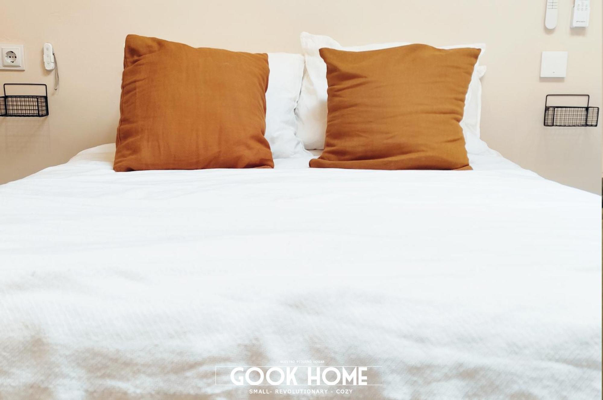 Gook Center Apartment