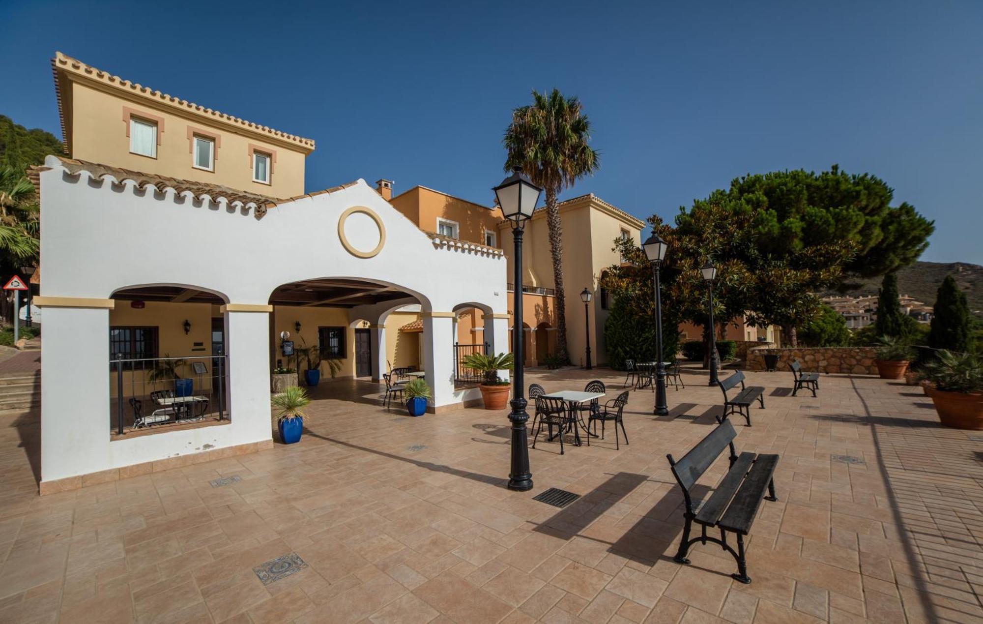 Lomas Village – Luxury Apartahotel La Manga del Mar Menor