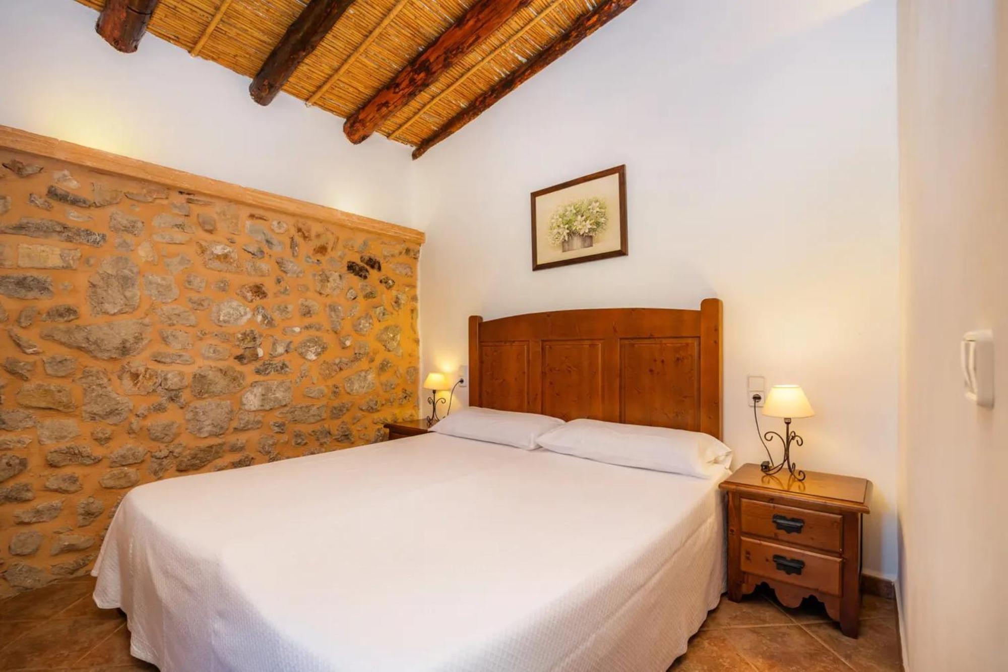 S'hort De Sa Bagura Farm stay *