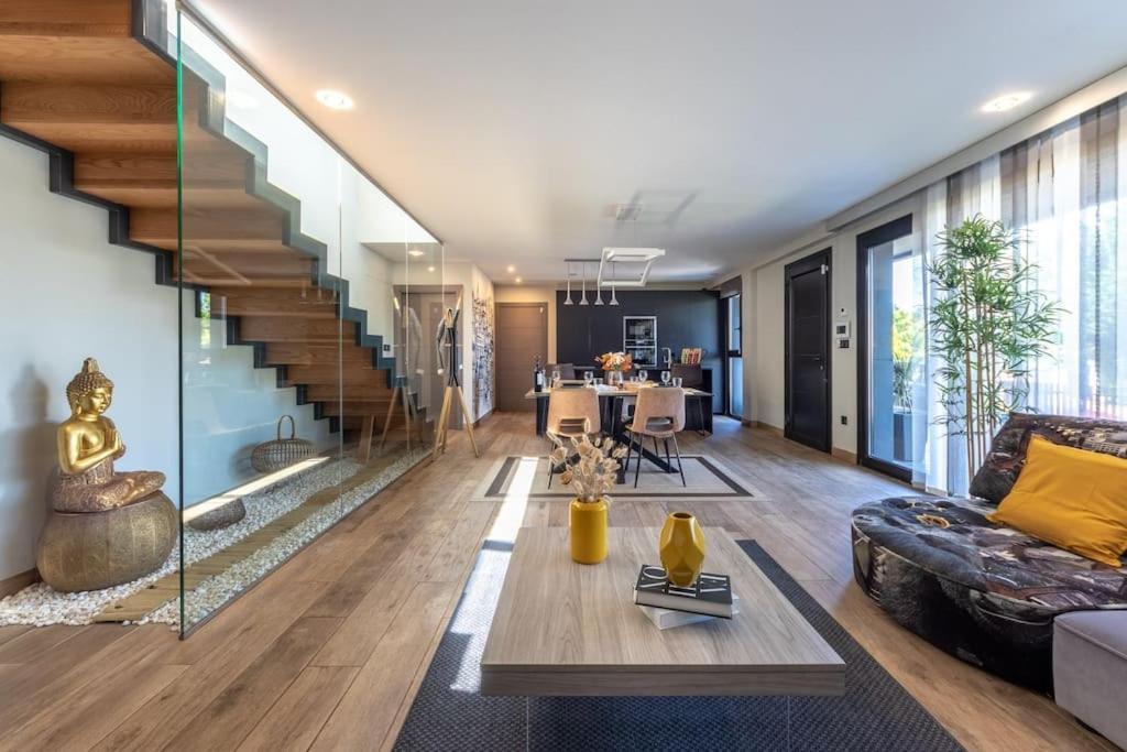 Сasa de vacaciones Casa Unifamiliar Con Vistas Al Paisaje Y Encanto En El Corazon Del Pais Vasco,espana *