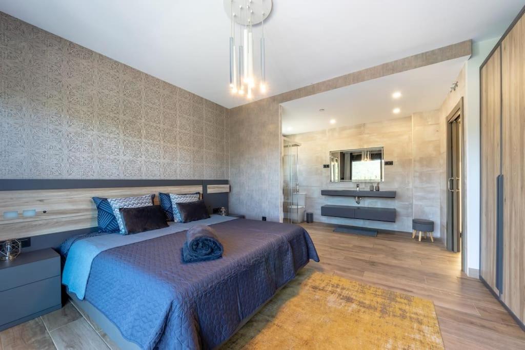 Casa Unifamiliar Con Vistas Al Paisaje Y Encanto En El Corazon Del Pais Vasco,espana