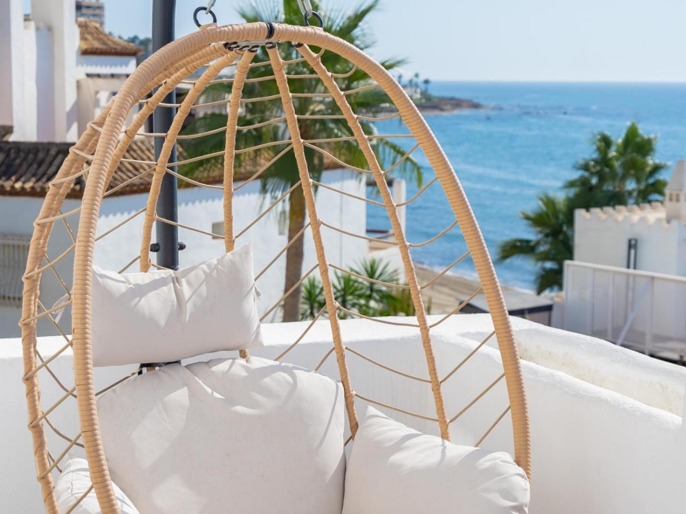 Cosy With Direct Access To The Sea