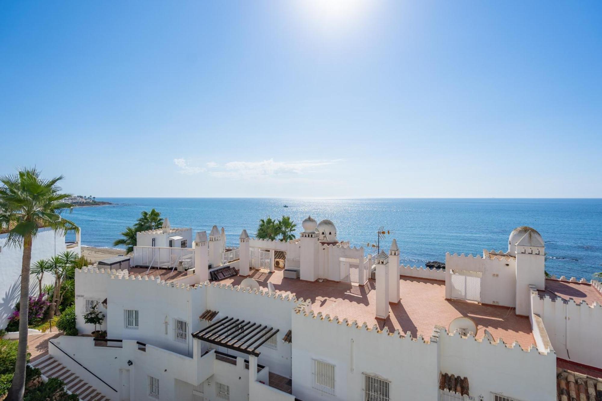 Cosy With Direct Access To The Sea * Mijas