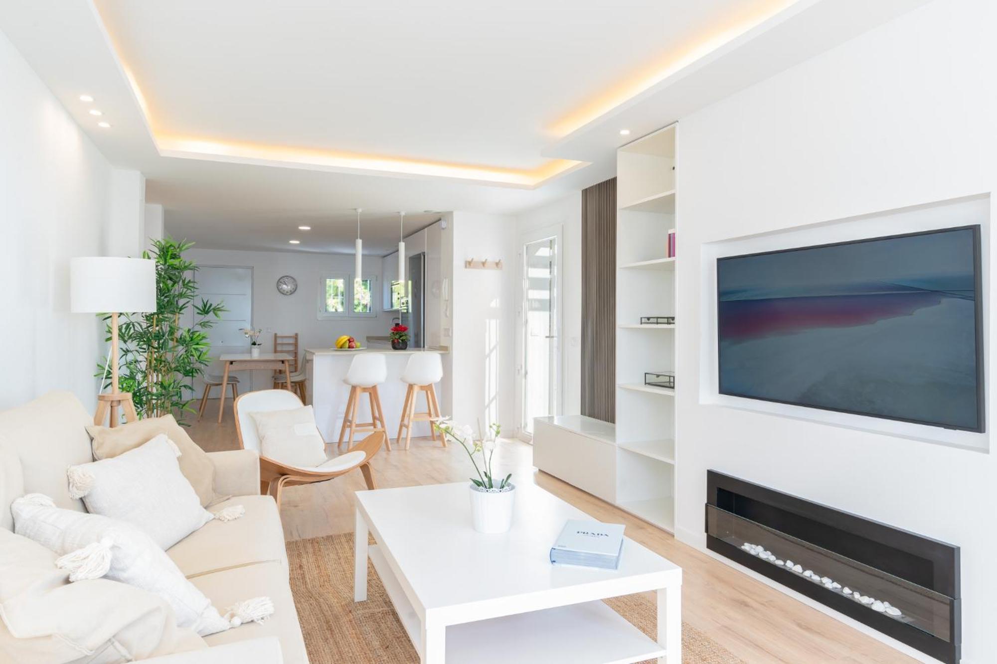 Cosy With Direct Access To The Sea