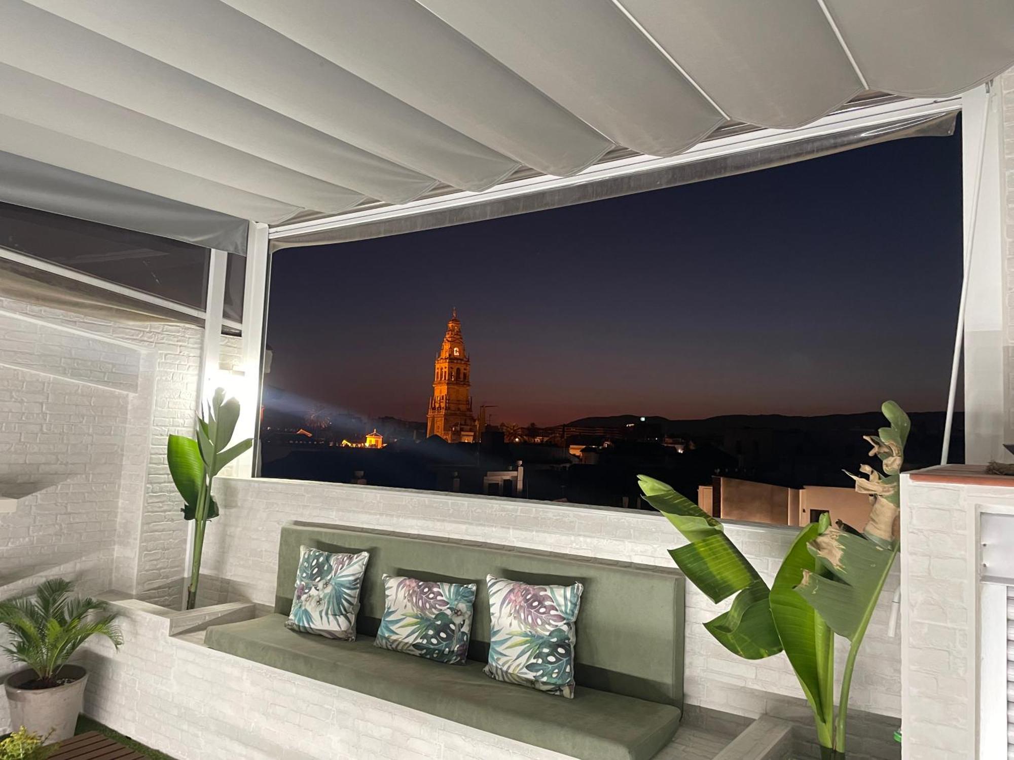Apartamento Atico De La Sultana Con Terraza Privada