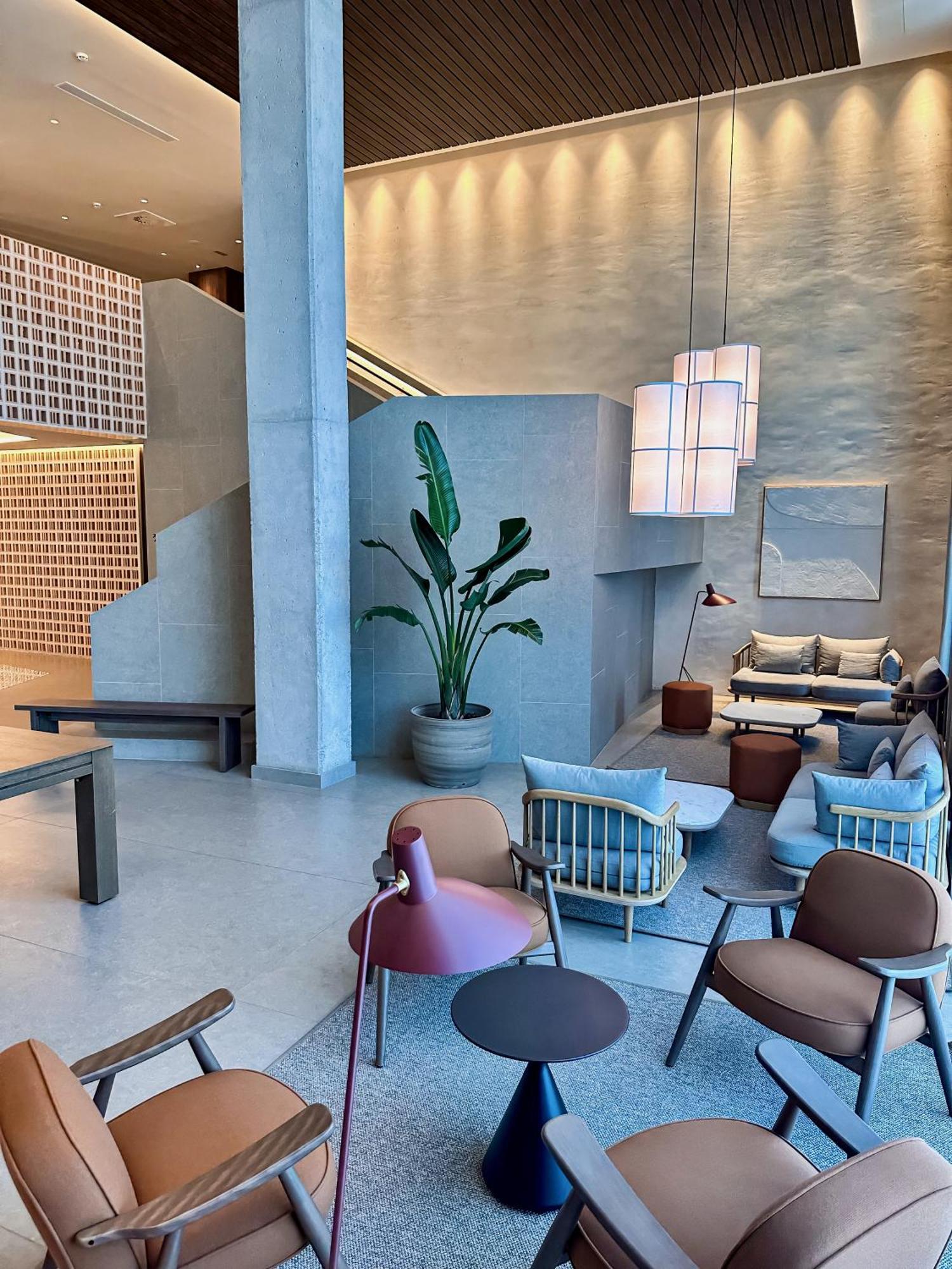 Hotel Silken 4*
