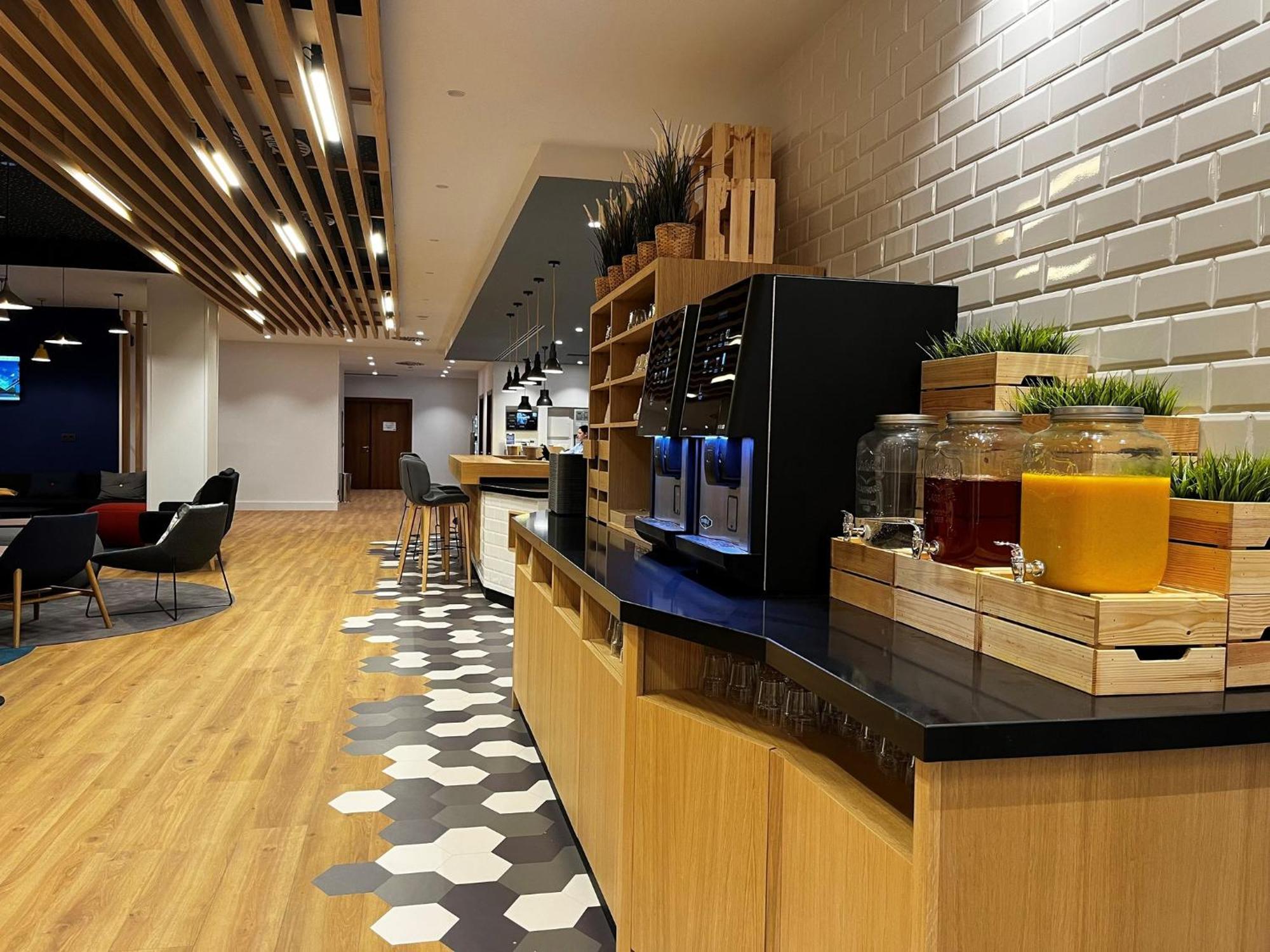 Express Bilbao Airport By Ihg Hotel