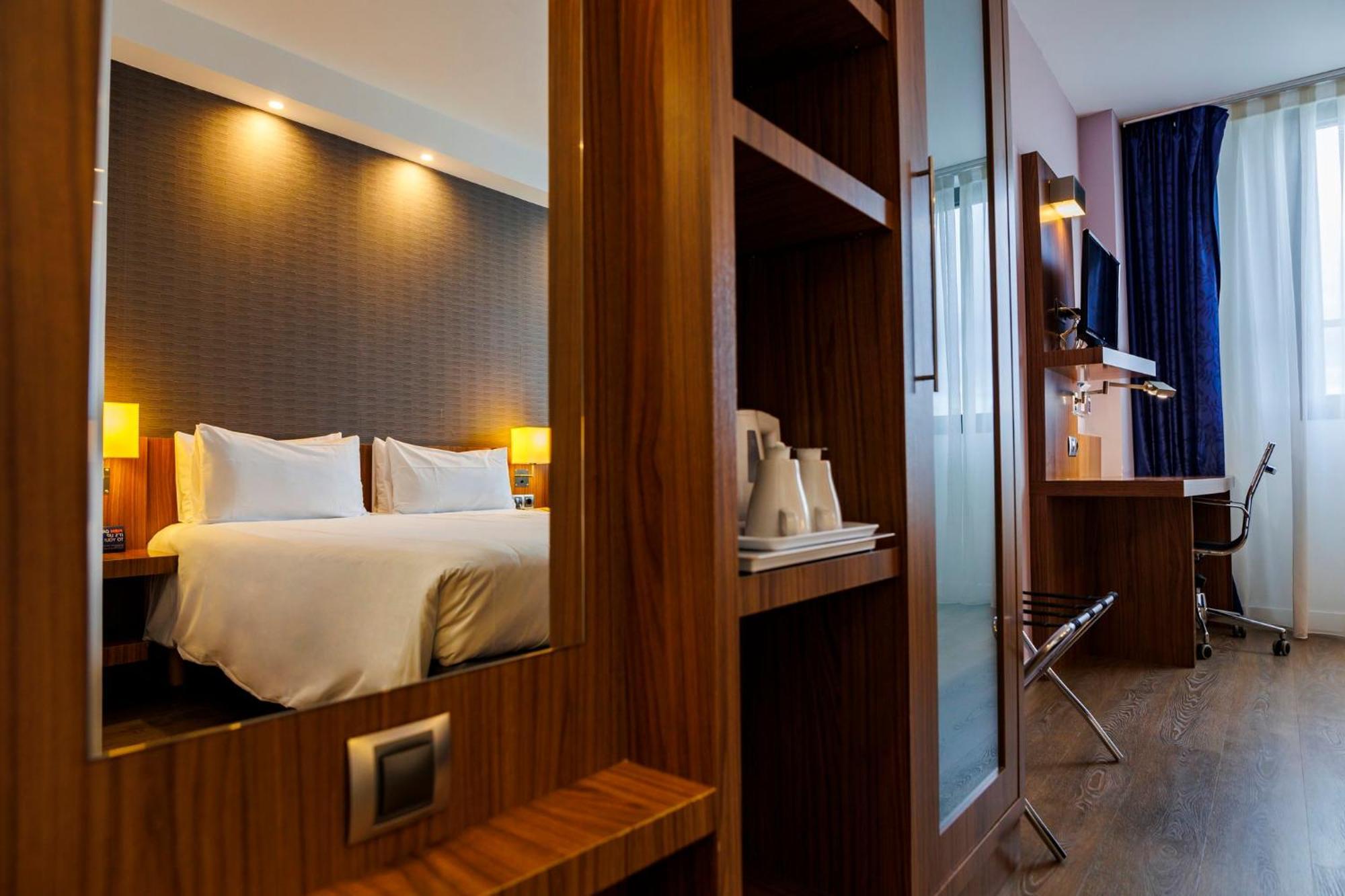 Express Bilbao Airport By Ihg 3*