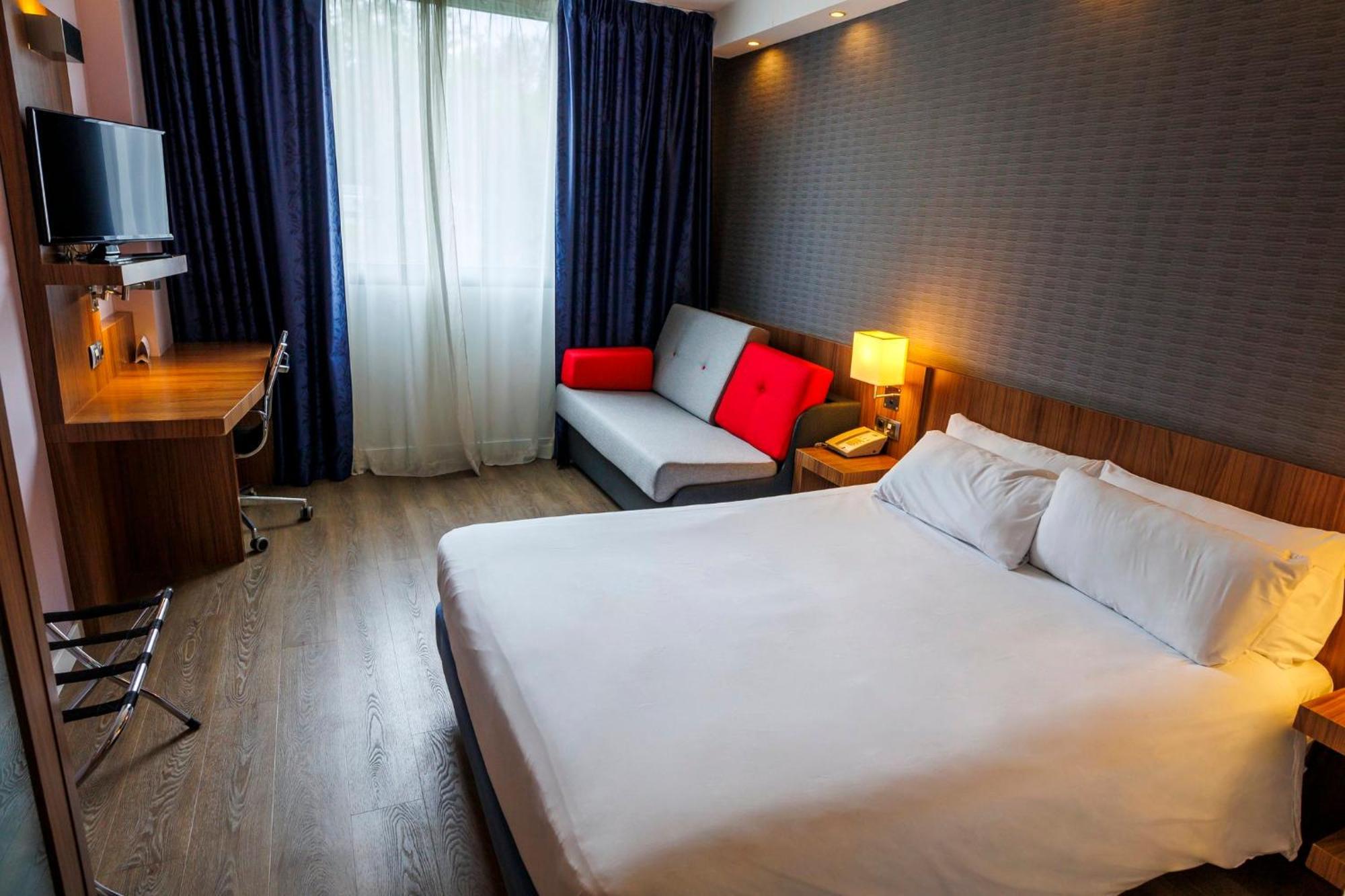 Express Bilbao Airport By Ihg Hotel Derio