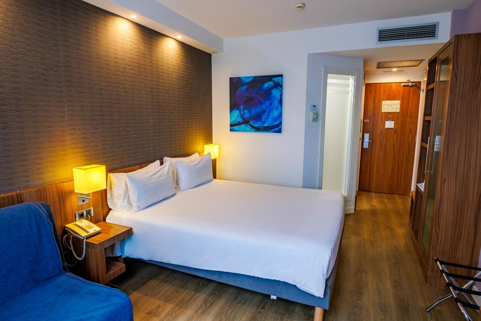 Express Bilbao Airport By Ihg Hotel 3*