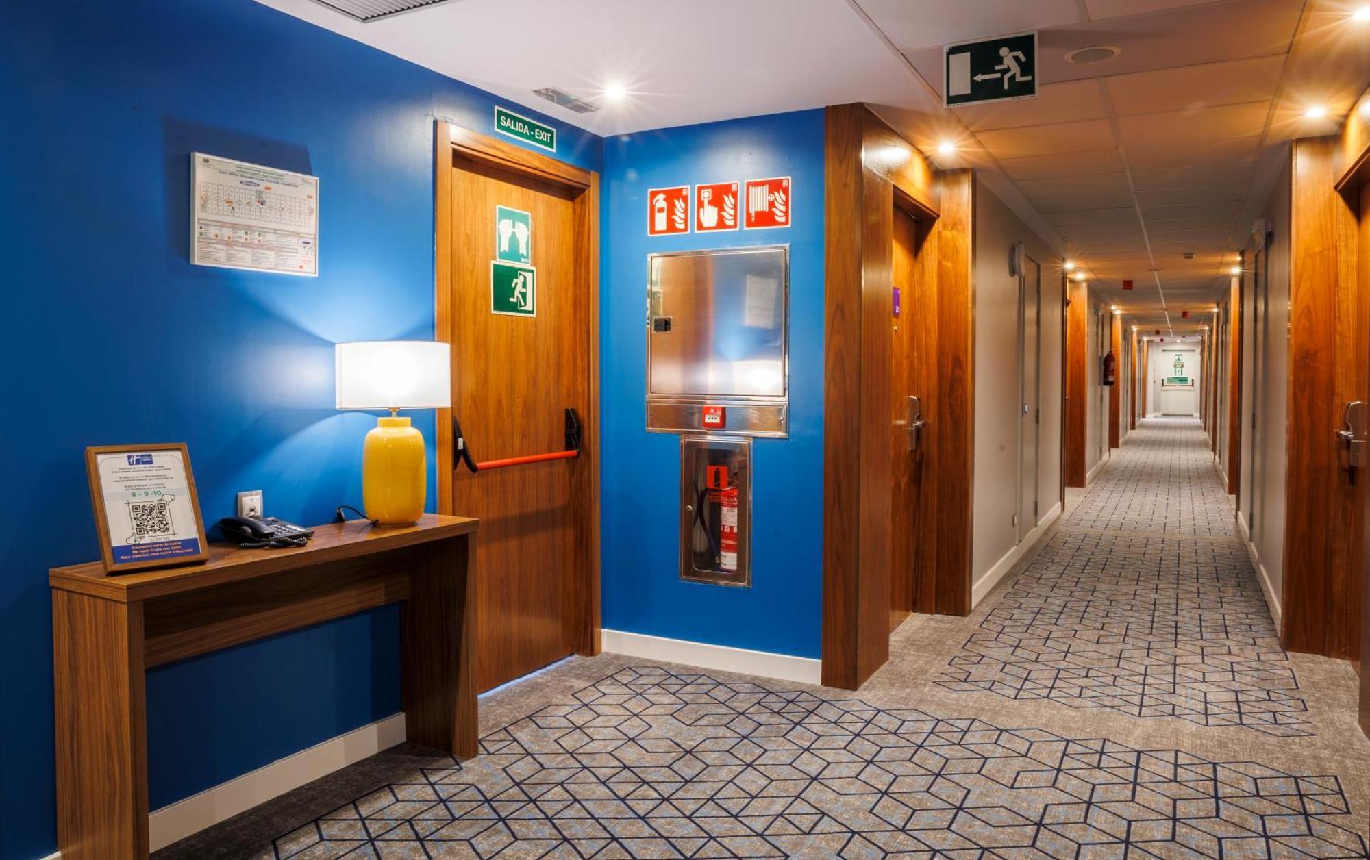 Express Bilbao Airport By Ihg 3*