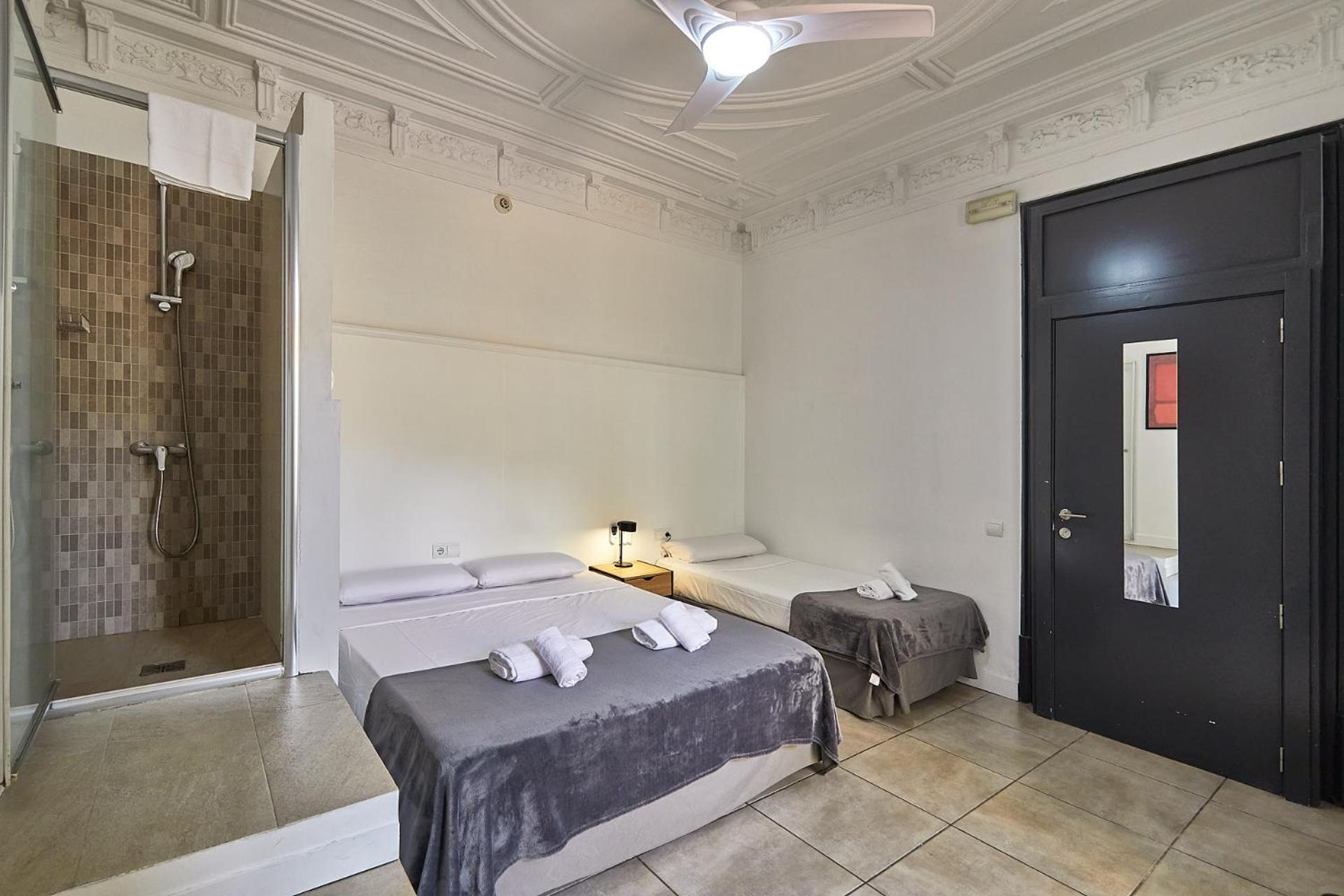 Guest house Ella Hostel Gran Via