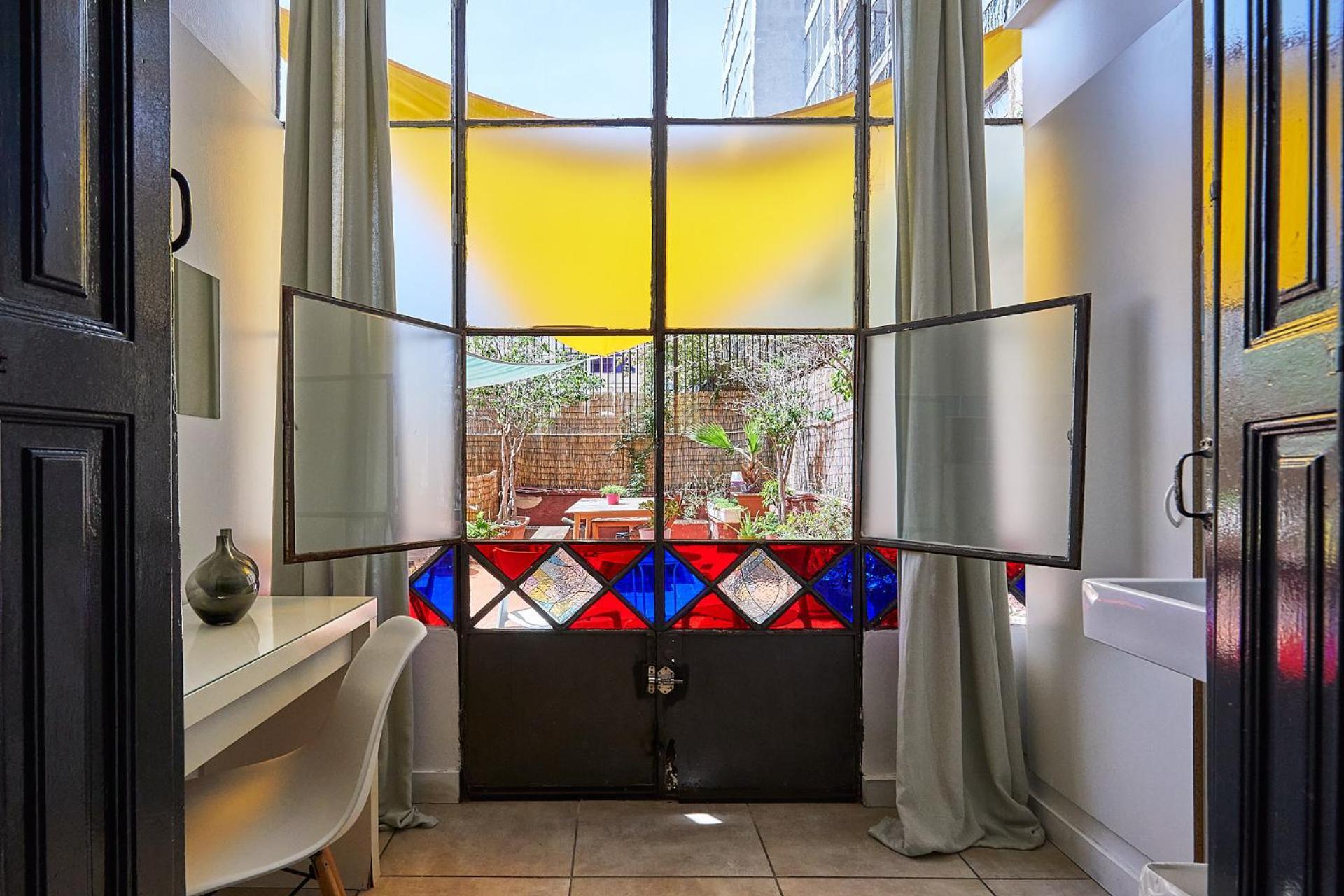Ella Hostel Gran Via Guest house 2*