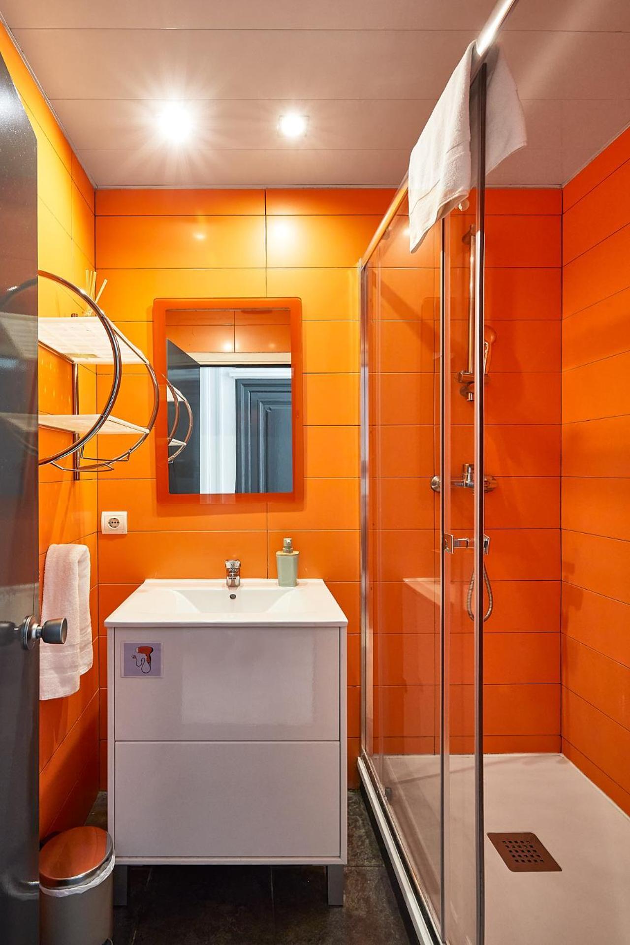 Guest house Ella Hostel Gran Via Barcelona