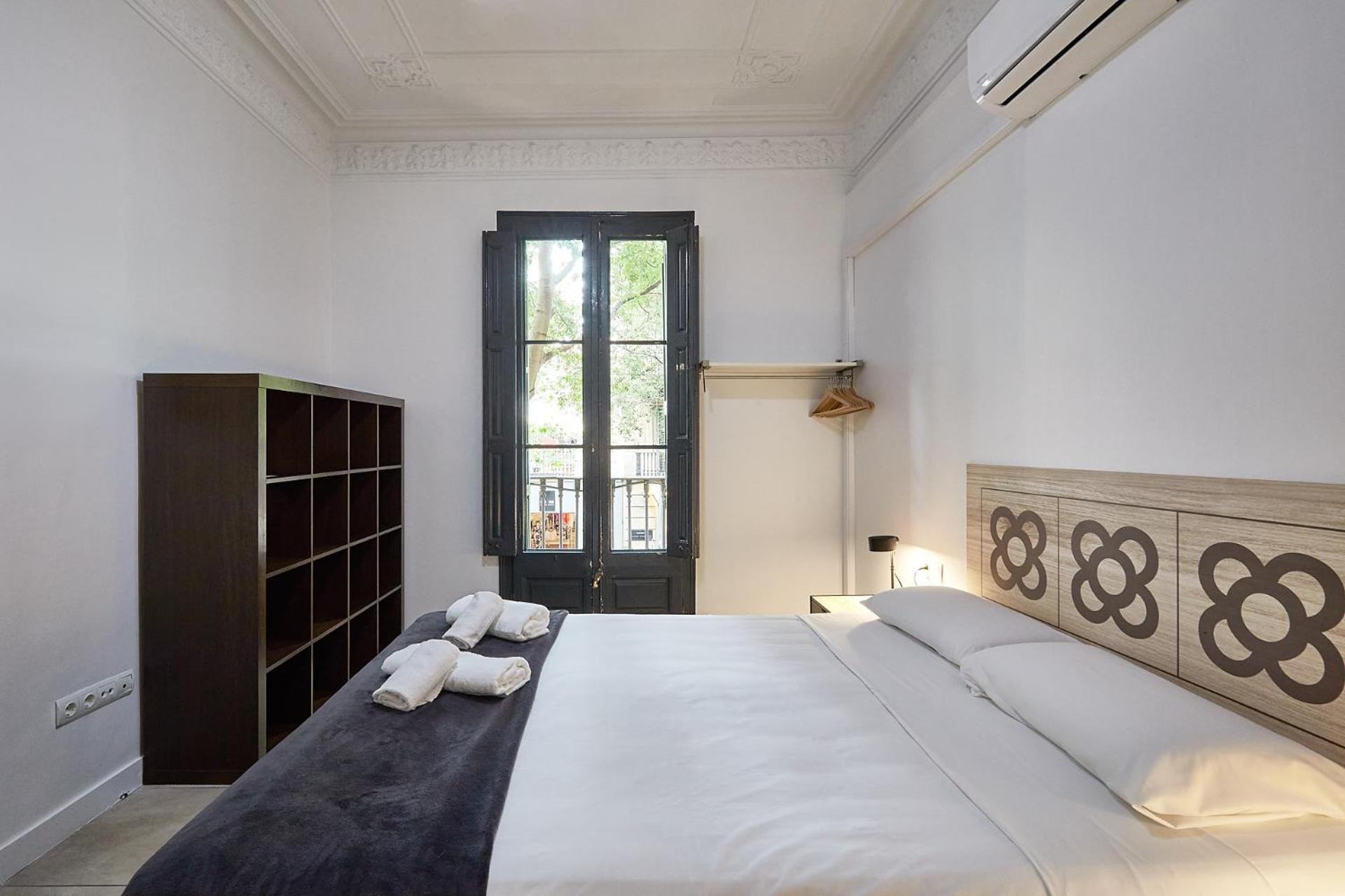 Ella Hostel Gran Via 2* Barcelona