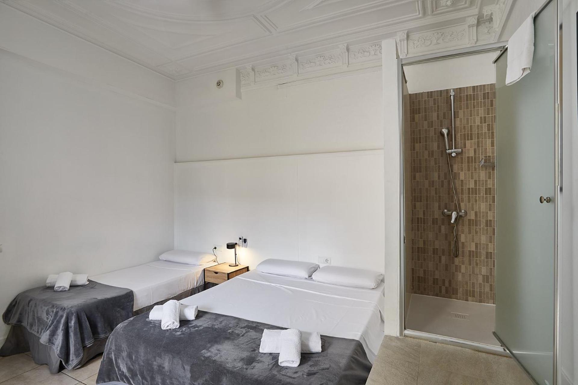 Guest house Ella Hostel Gran Via