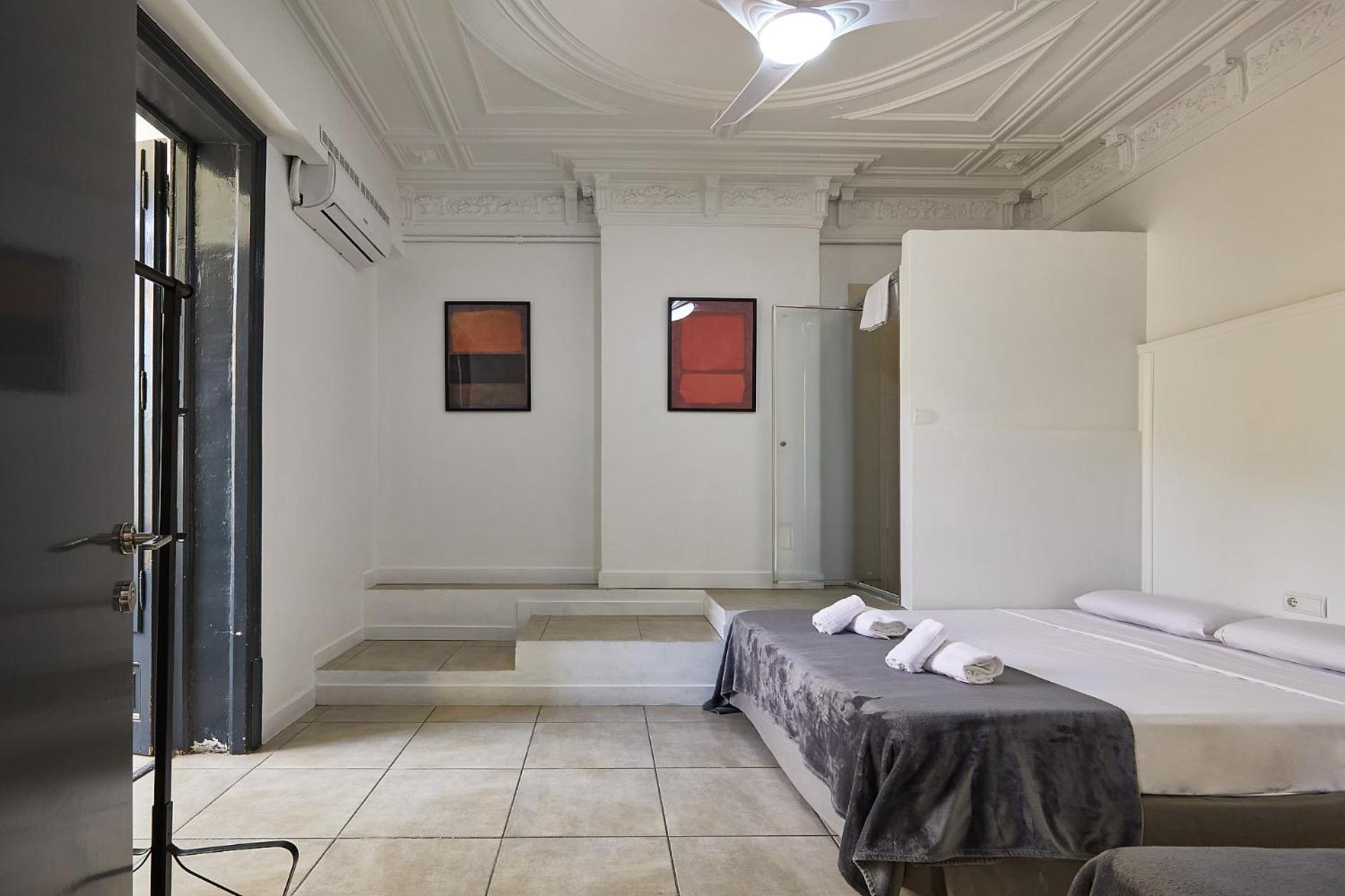Guest house Ella Hostel Gran Via Barcelona
