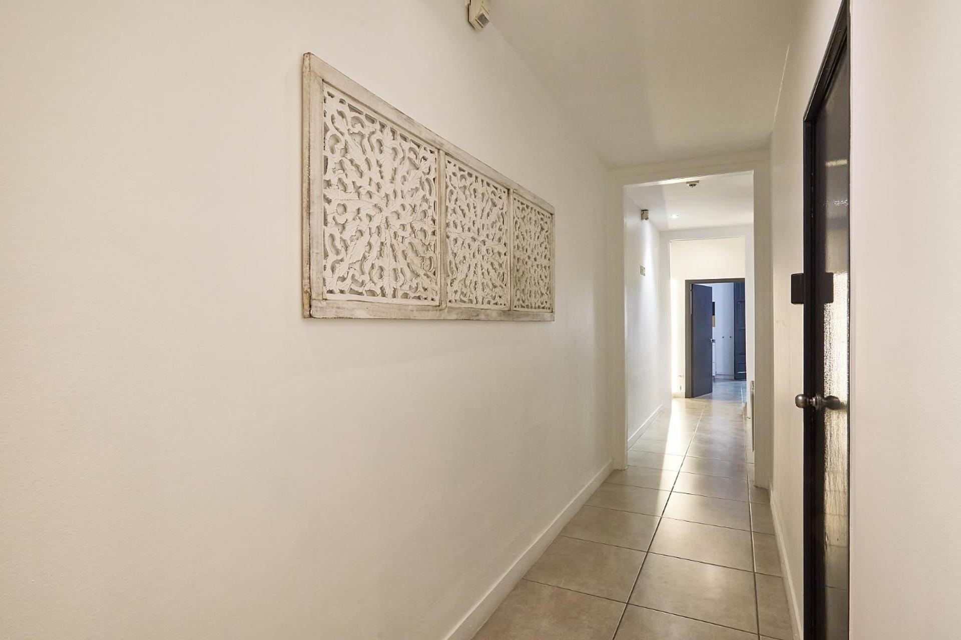 Ella Hostel Gran Via Guest house 2*