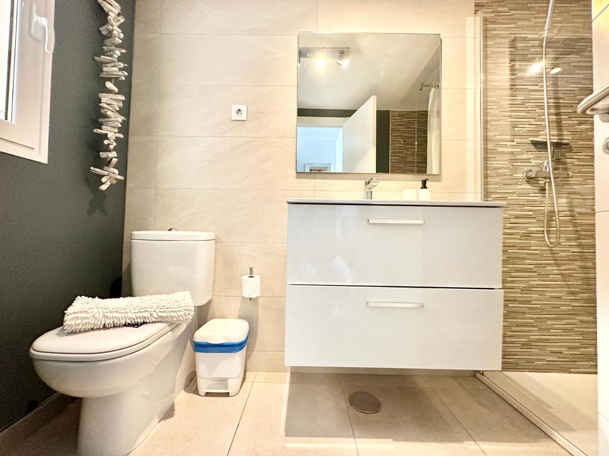 Surfer's View Pool Ac Wifi Deskterrace And Parking Apartment *