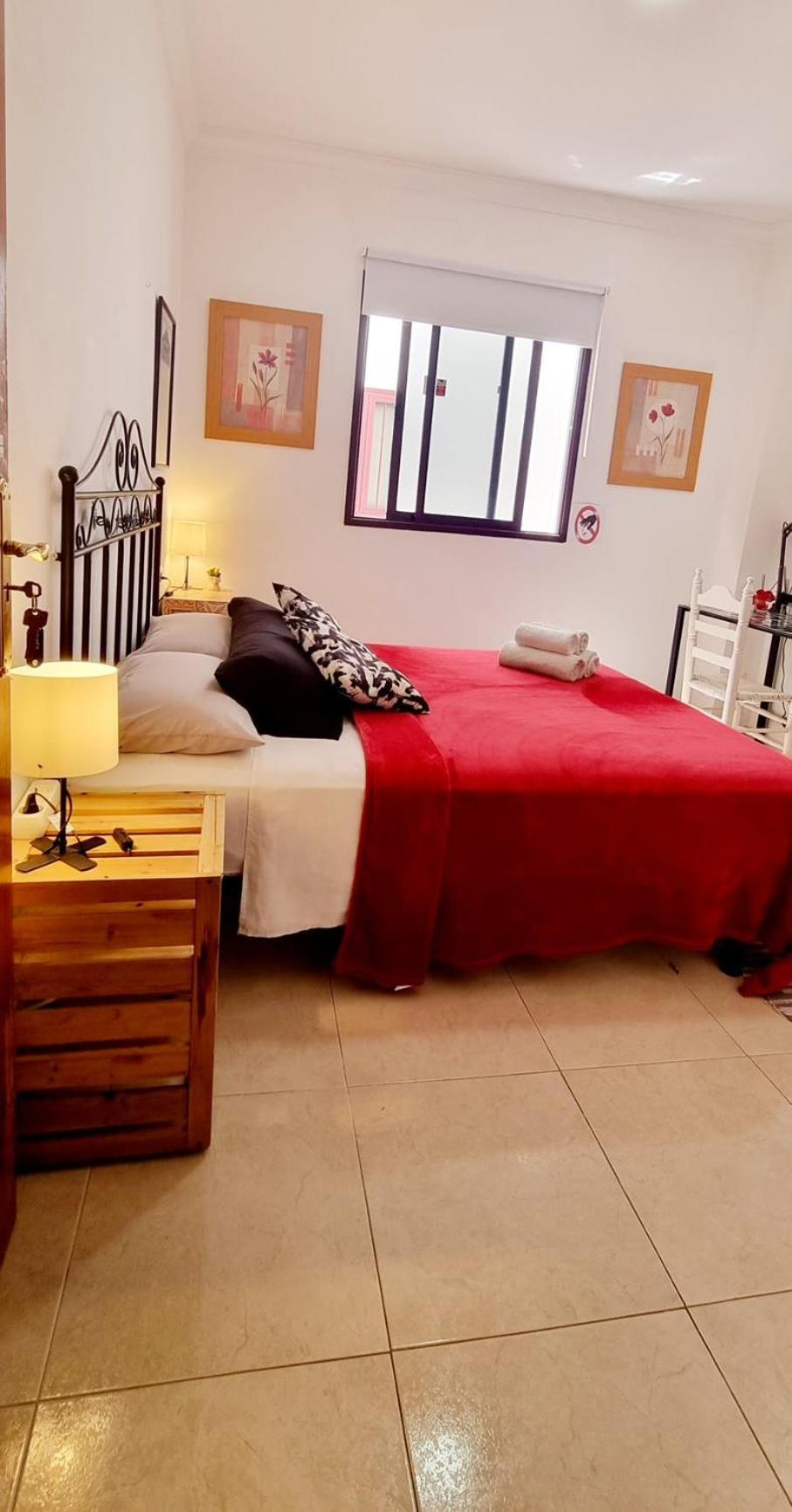 Pensión Almar We Go! Privadas En - Private - Pieces Privees - In Shared