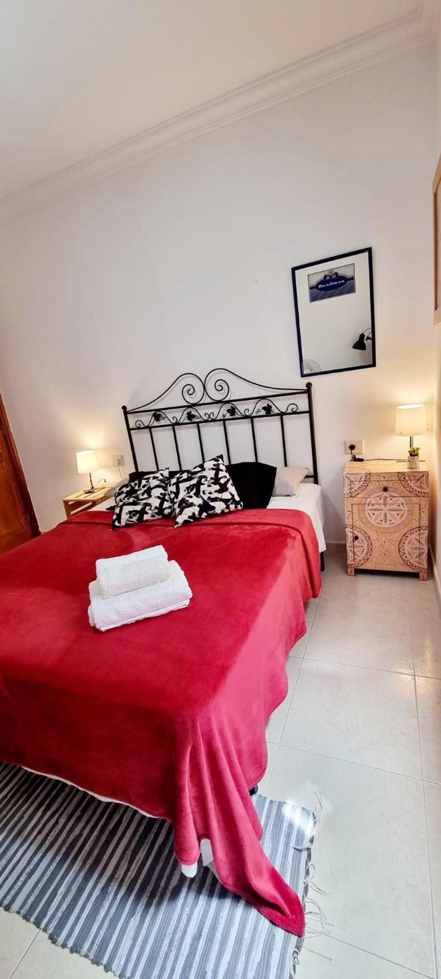 Pensión Almar We Go! Privadas En - Private - Pieces Privees - In Shared Alcalá la Real