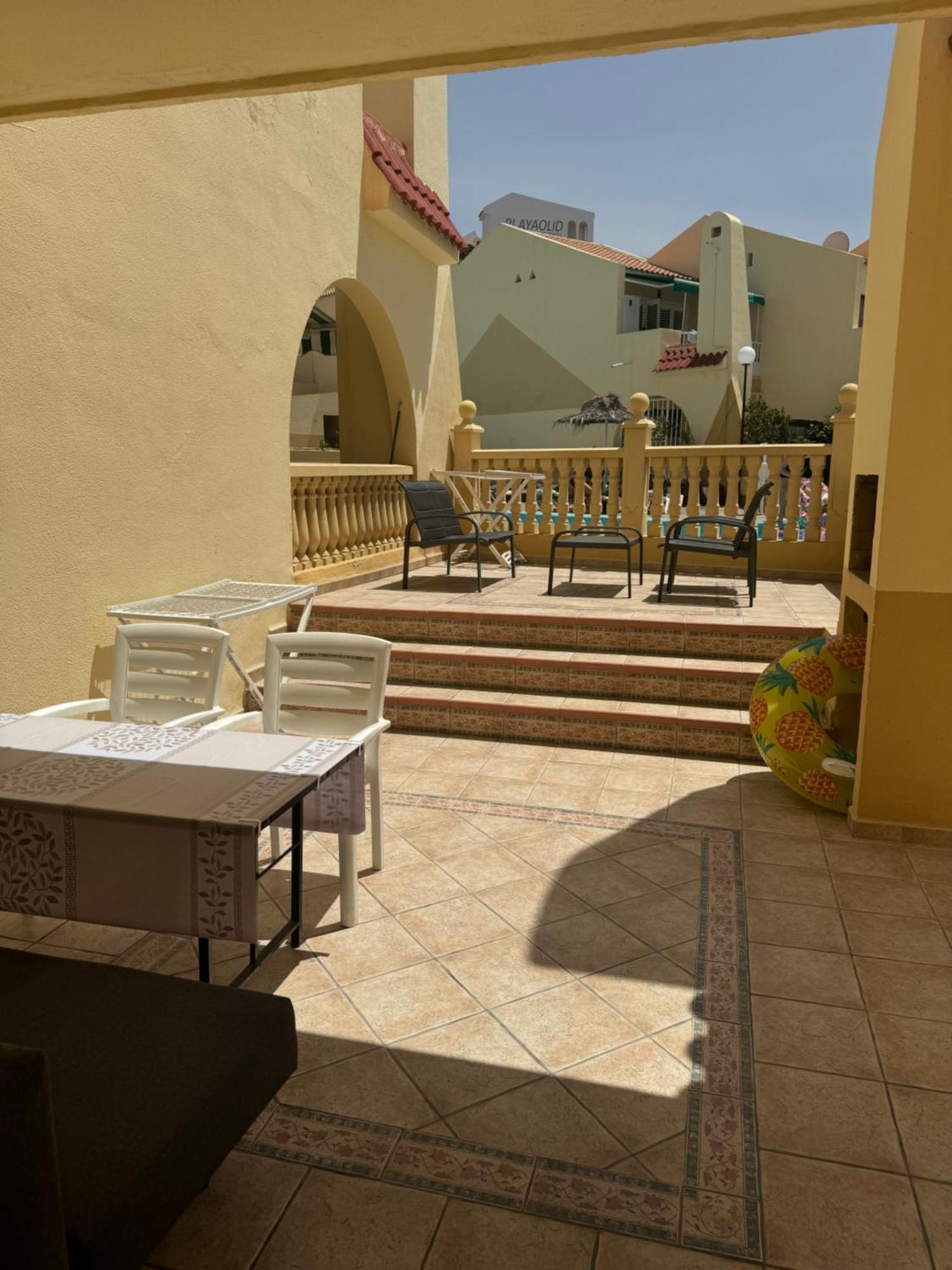Apartment - 2 Bedroom Large Duplex With Double Terrace *