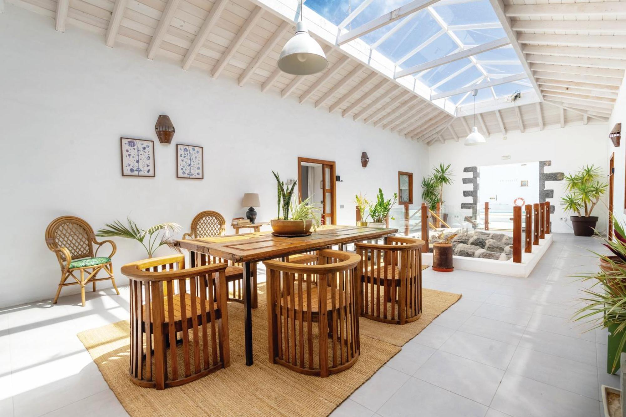 Rincon Botanico - Shared Pool - Island Location - 10 Mins Drive To Famara And La Santa
