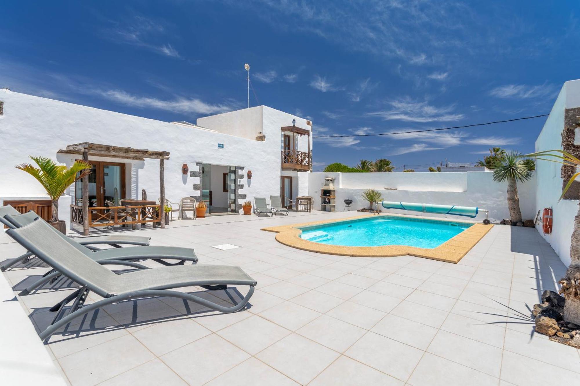 Apartamento Rincon Botanico - Shared Pool - Island Location - 10 Mins Drive To Famara And La Santa