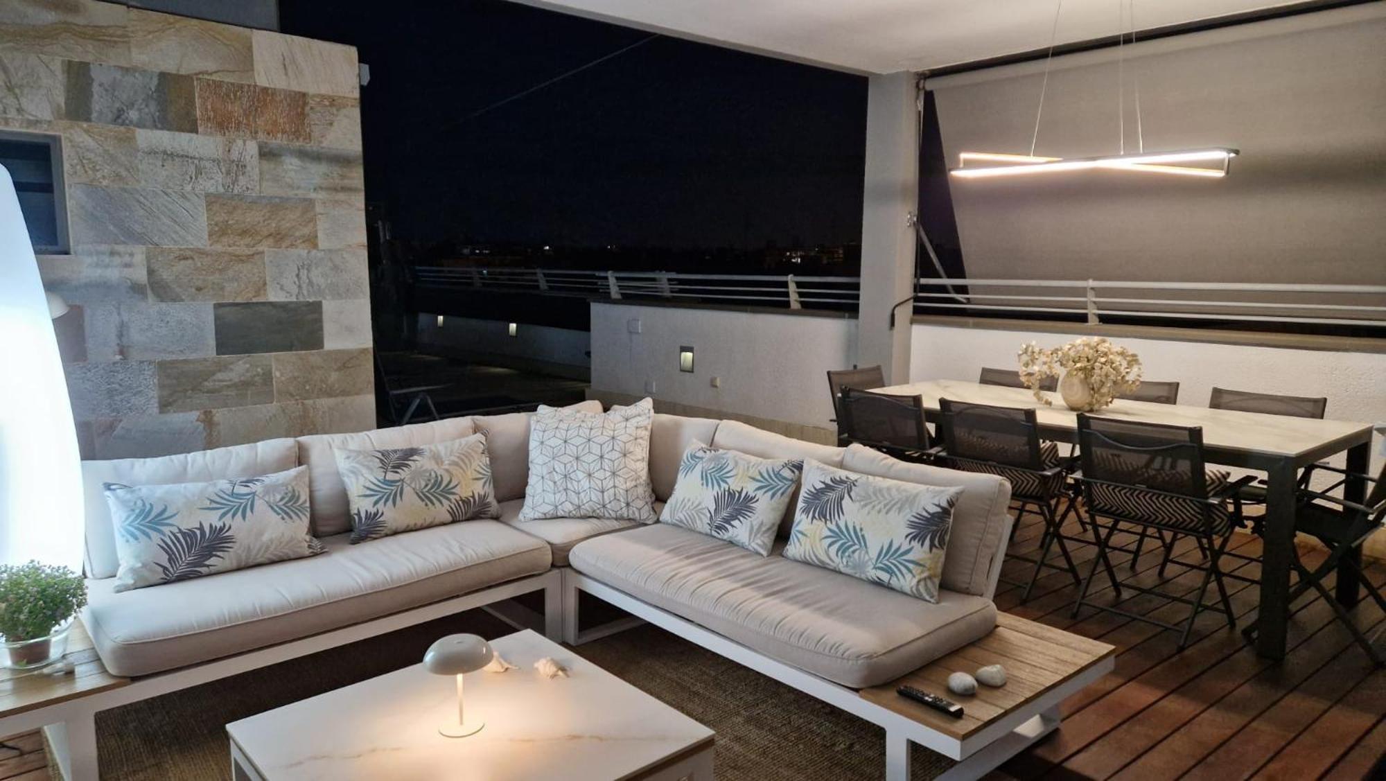 Atico De Lujo Con Jacuzzi Climatizado En Terraza