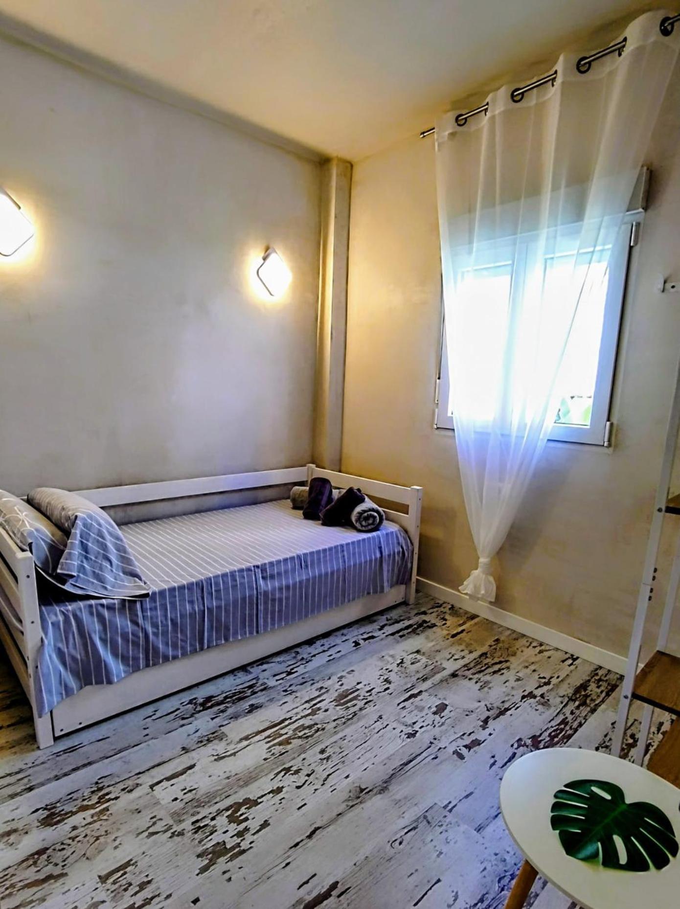 Casita Naif En A 30 Metros De La Playa Torre Del Mar