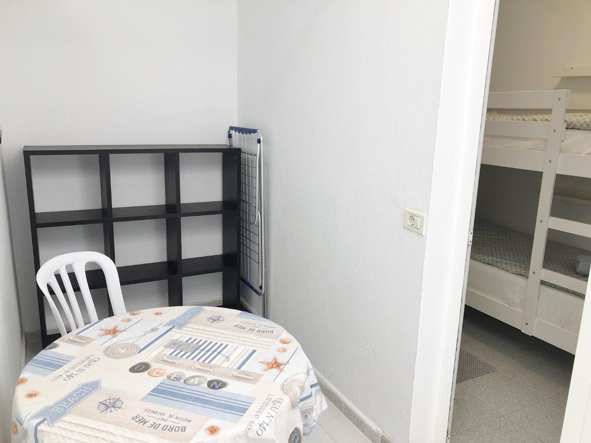 En Victoria Park Apartment *