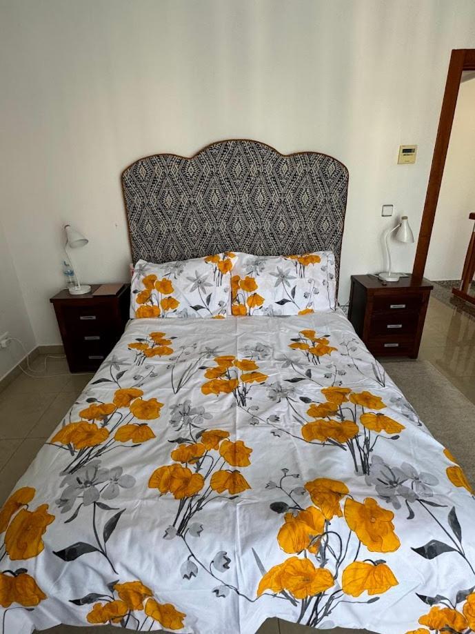 Prestigious Dona Pepa 2 Urbanisation With Shared Pool *