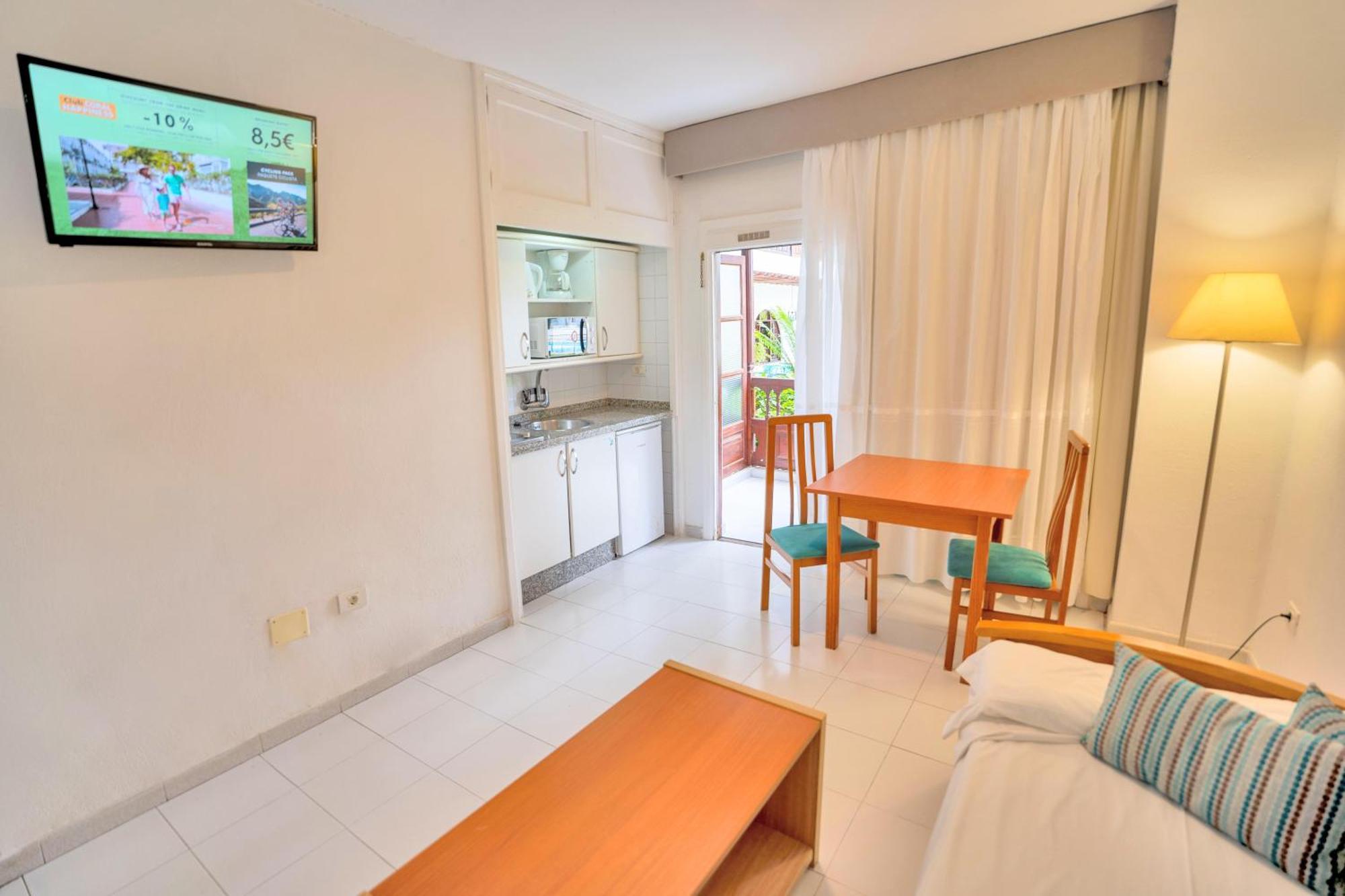 Coral Teide Mar Aparthotel 3*
