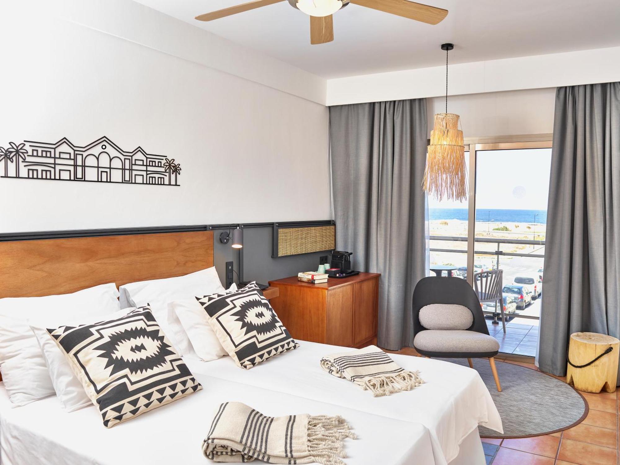 Coral Hotel 4*