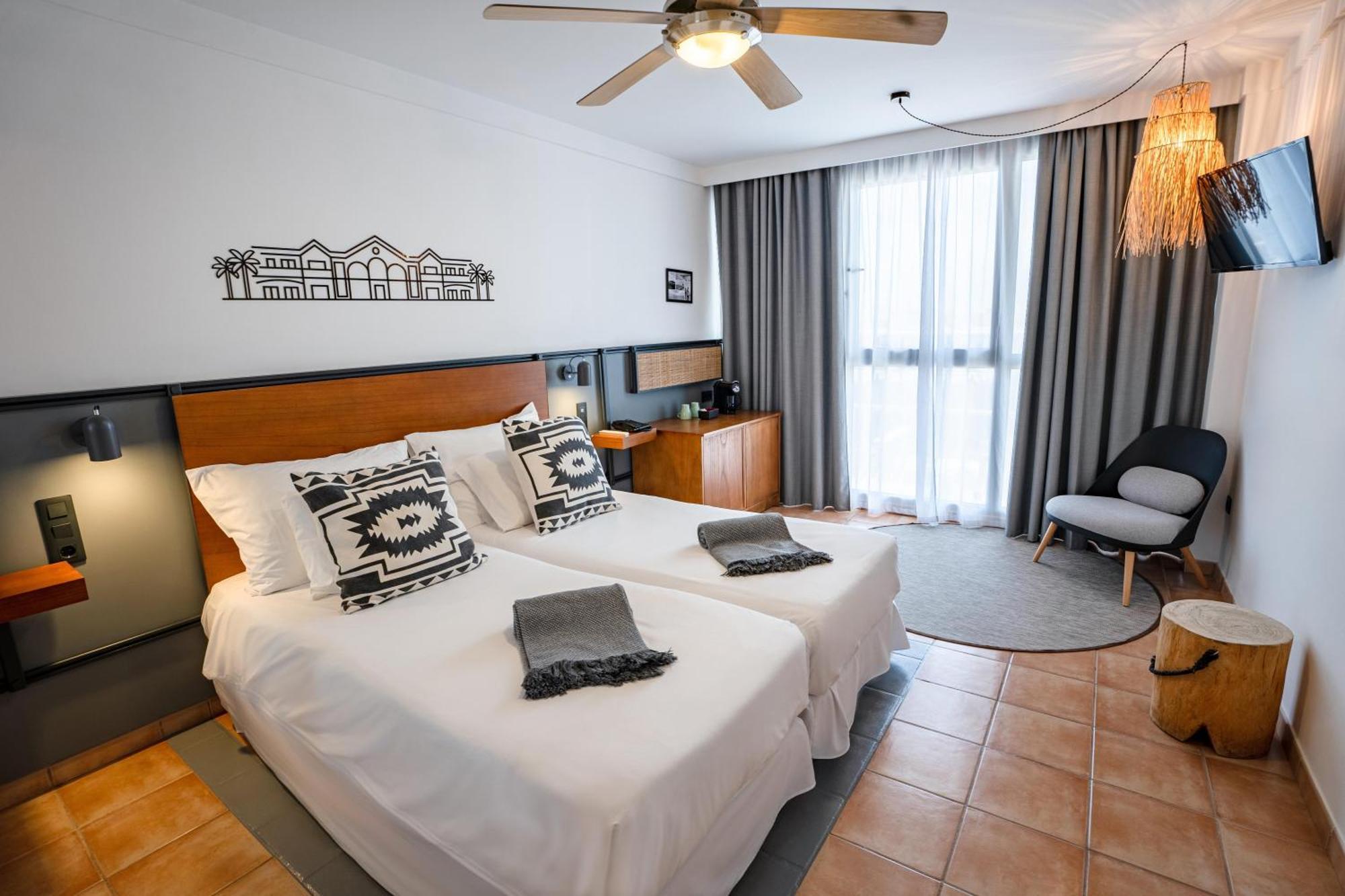 Hotel Coral 4*