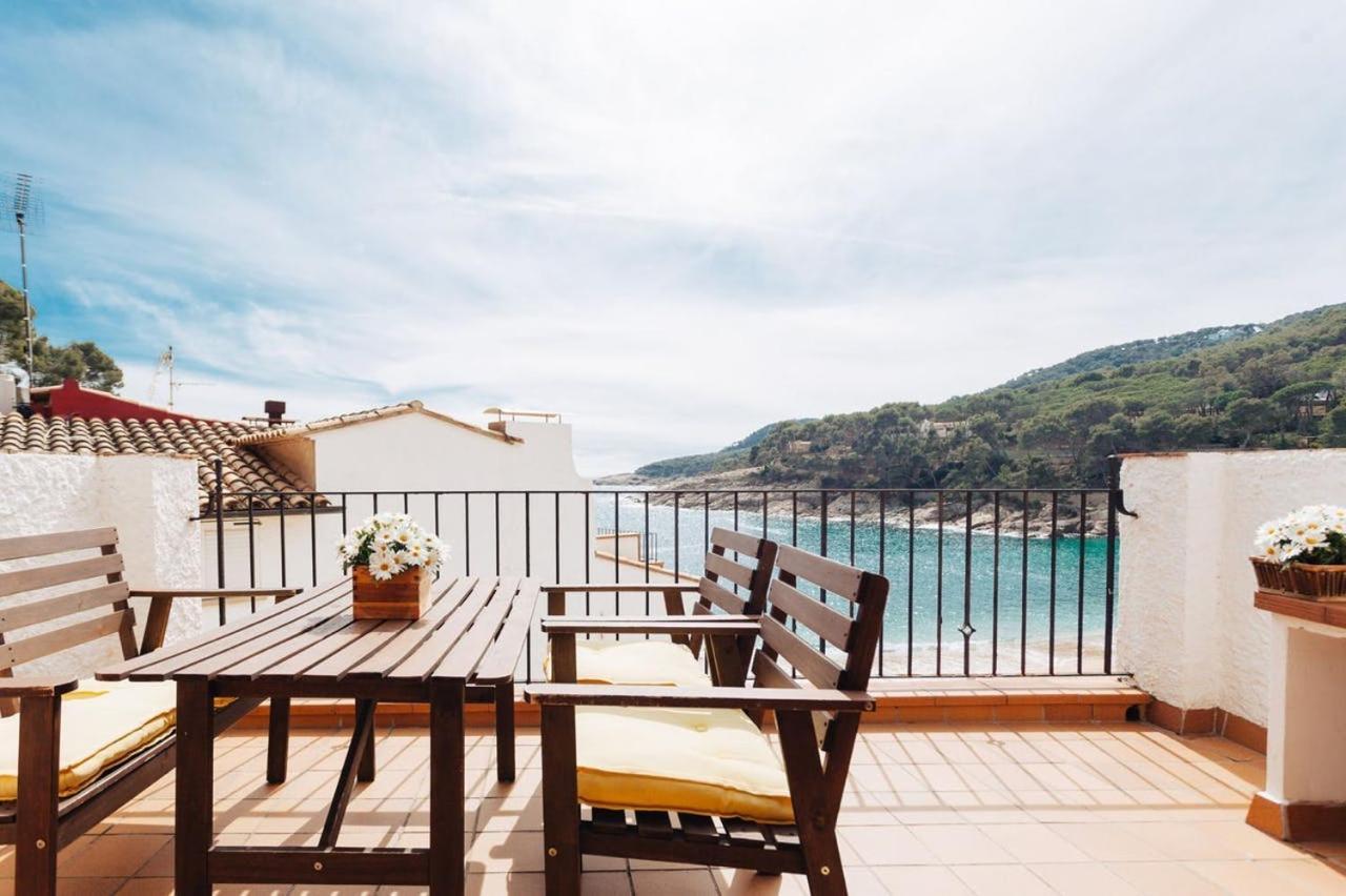 Beach 2 - Terrace Penthouse On The Beach Apartment Tamariu