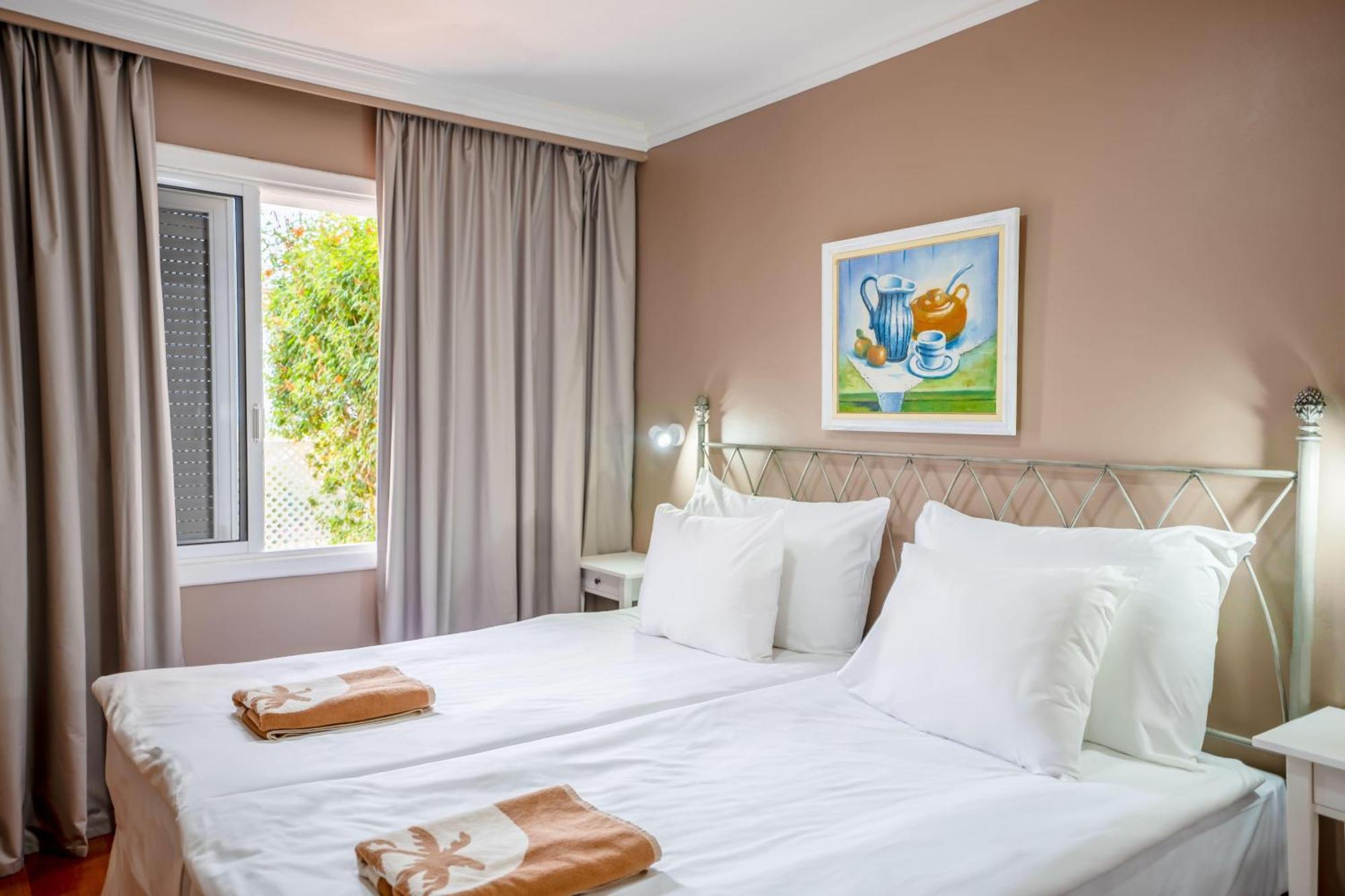 Coral La Quinta Park Apartment