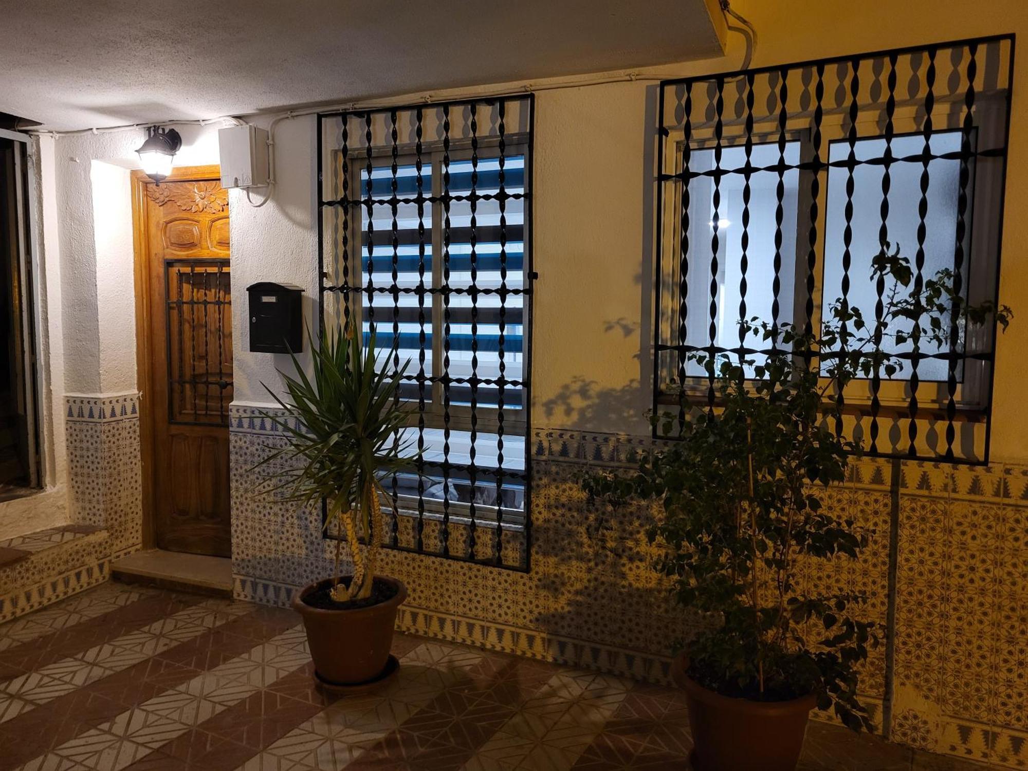 La Avenida Apartment *