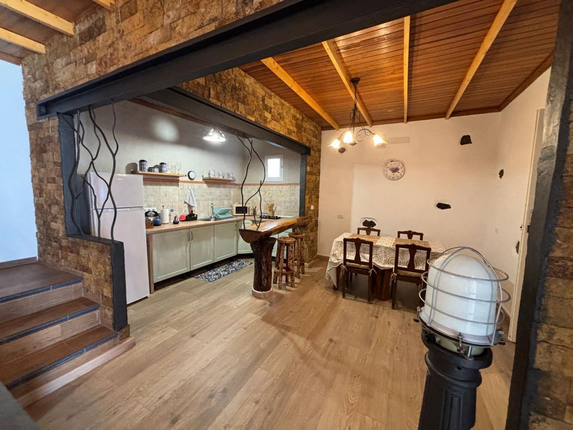 Taknara Rural Chalet